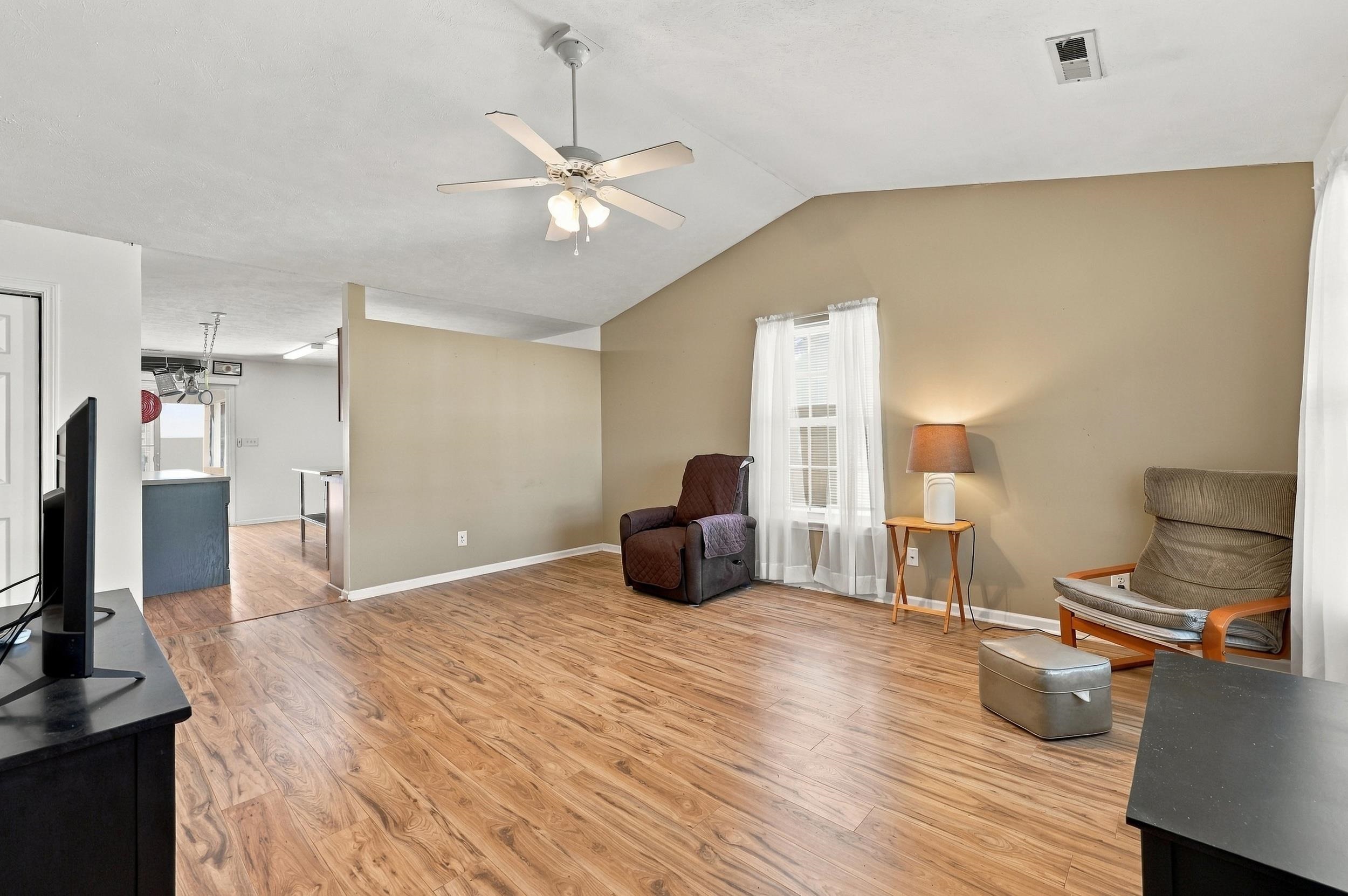301 Sean River Rd. Property Photo 4