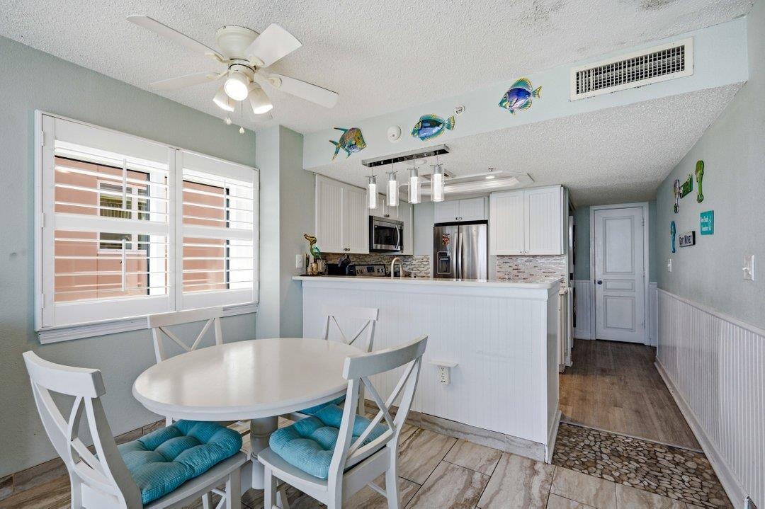 2711 S Ocean Blvd. Property Photo 3