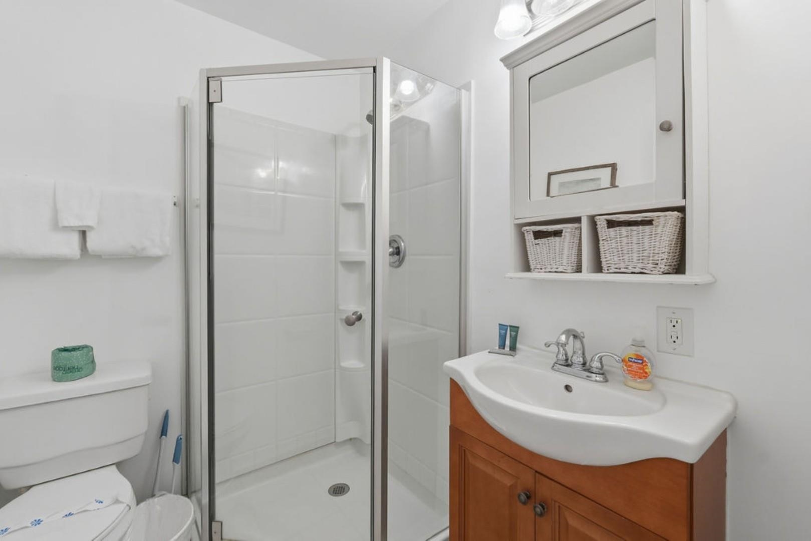 9670 Shore Dr. Property Photo 21