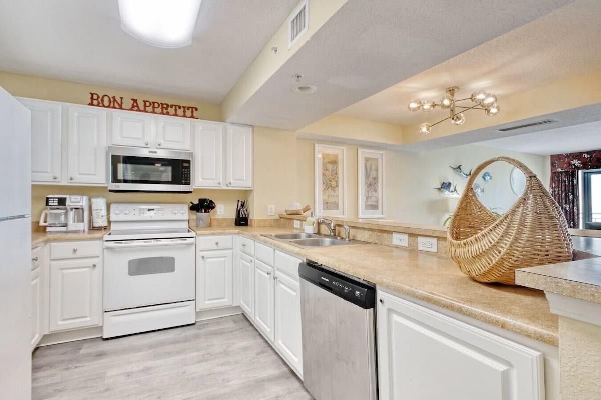 2007 S Ocean Blvd. Property Photo 10
