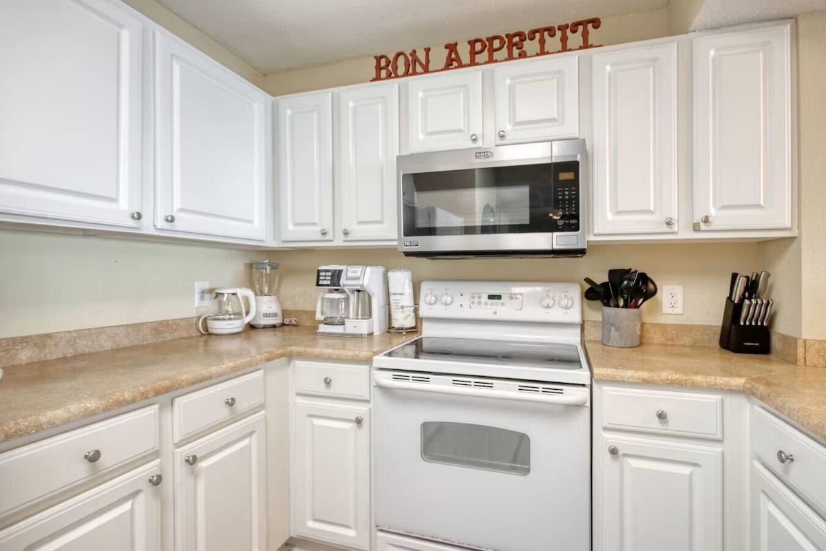 2007 S Ocean Blvd. Property Photo 11