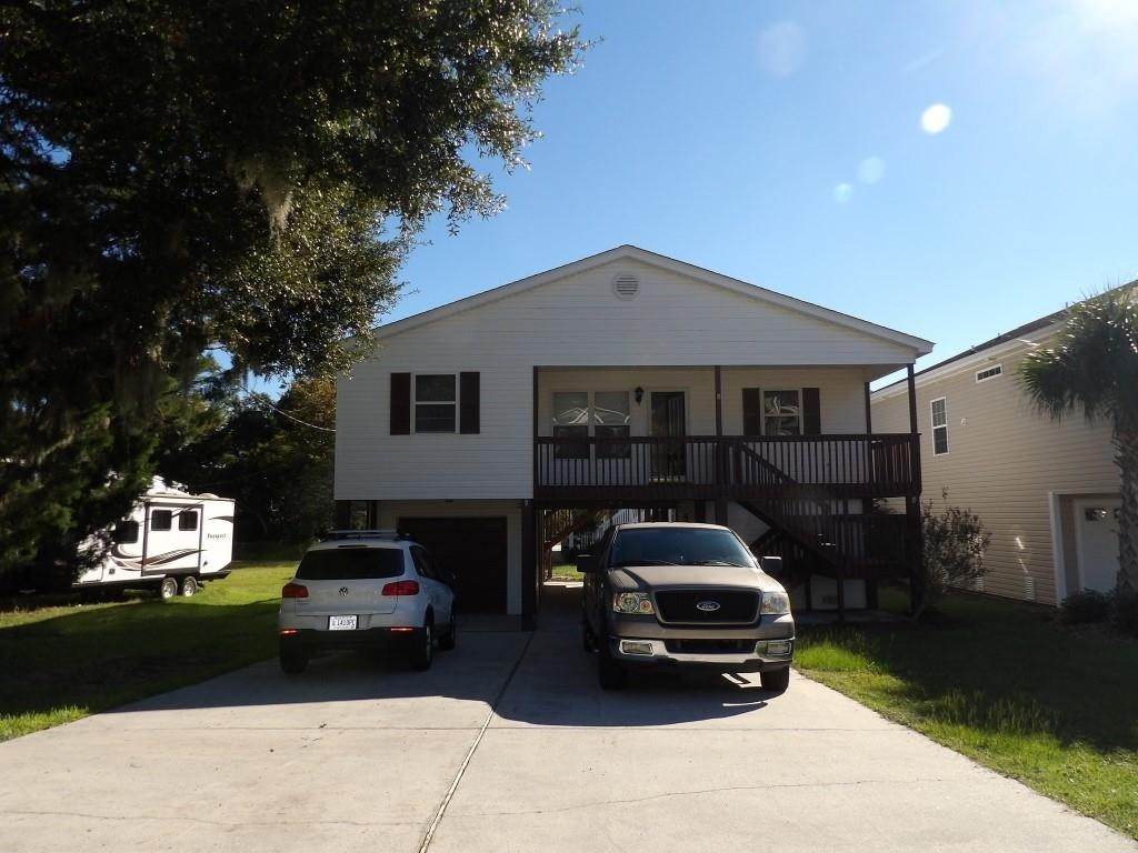 612 21st Ave. N Property Photo 1