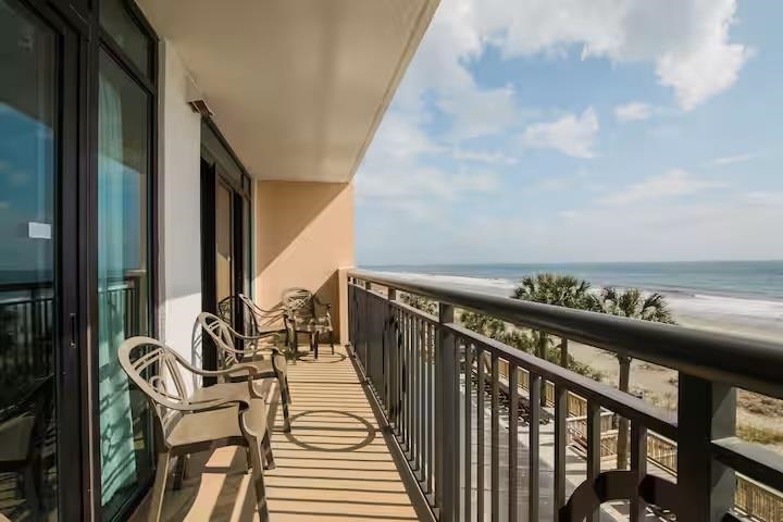 3000 N Ocean Blvd. Property Photo 12