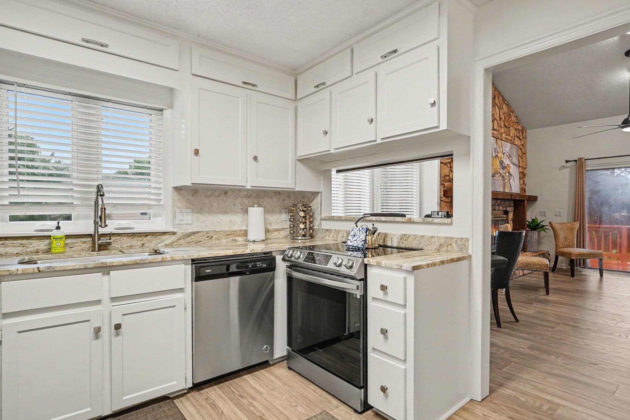 406 Lafayette Rd. Property Photo 9
