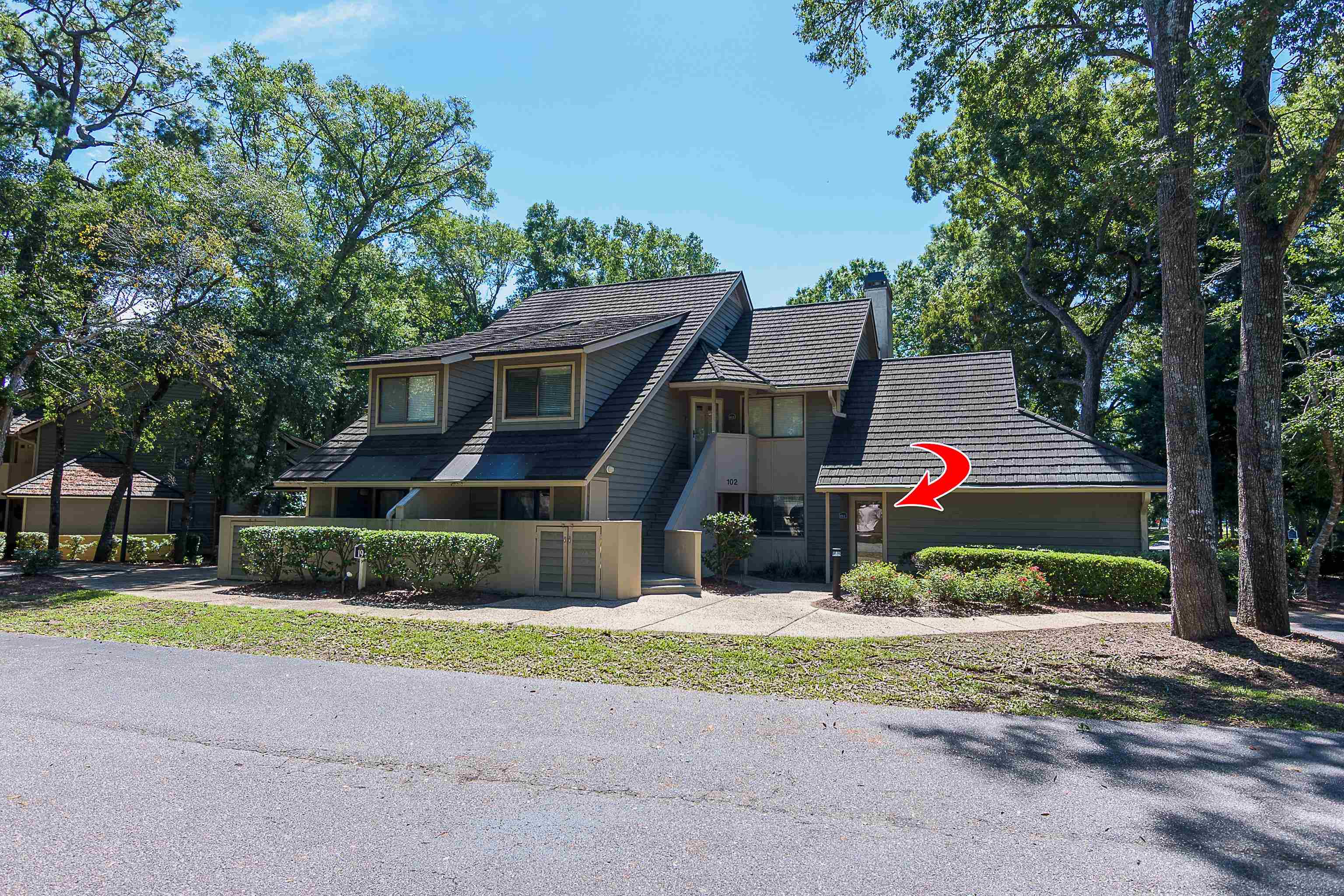 102 Blyth Circle Property Photo 1