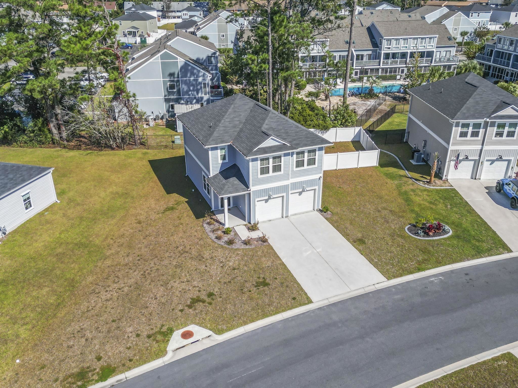 78 S Reindeer Rd. Property Photo 2