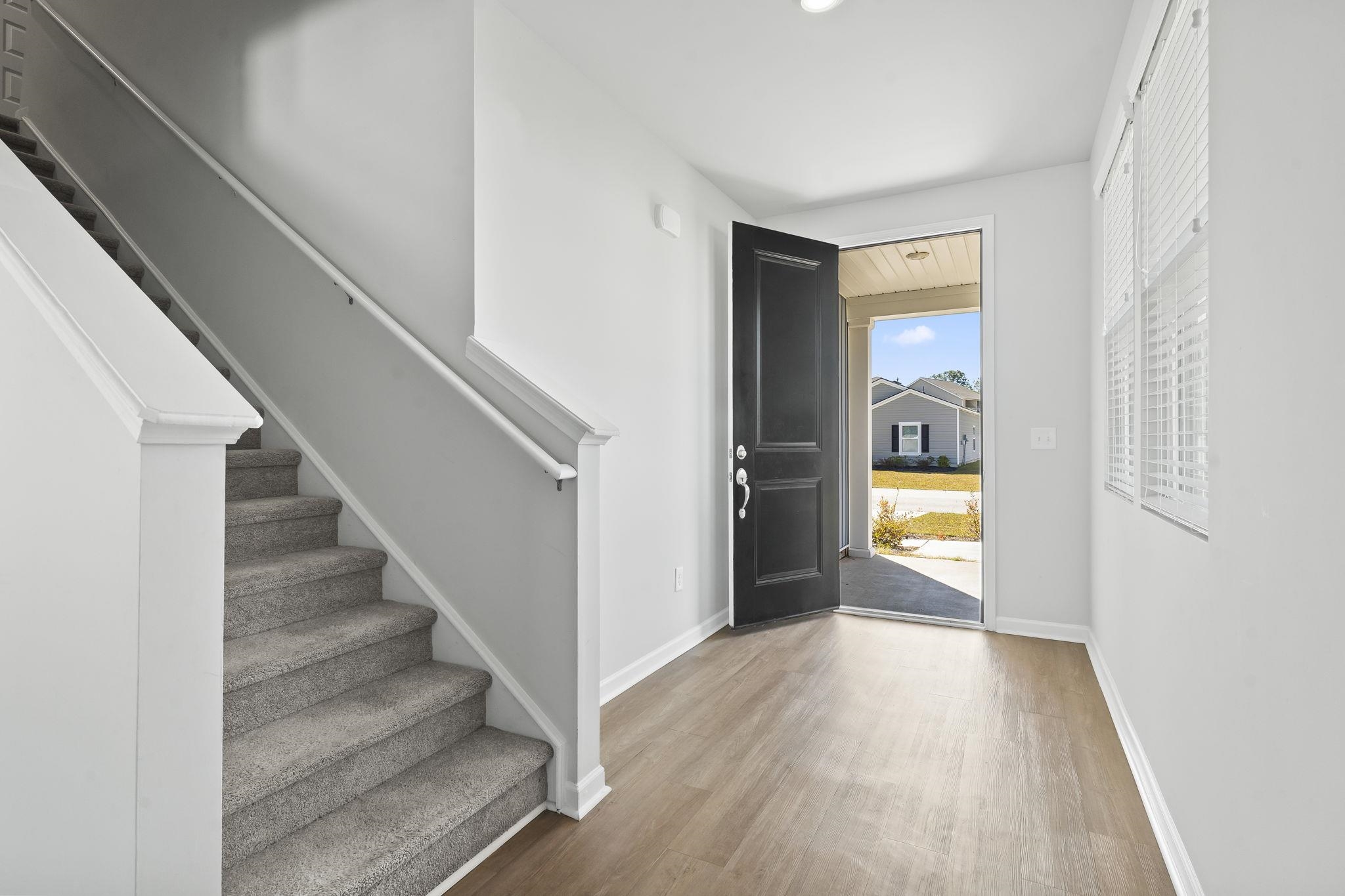 78 S Reindeer Rd. Property Photo 5