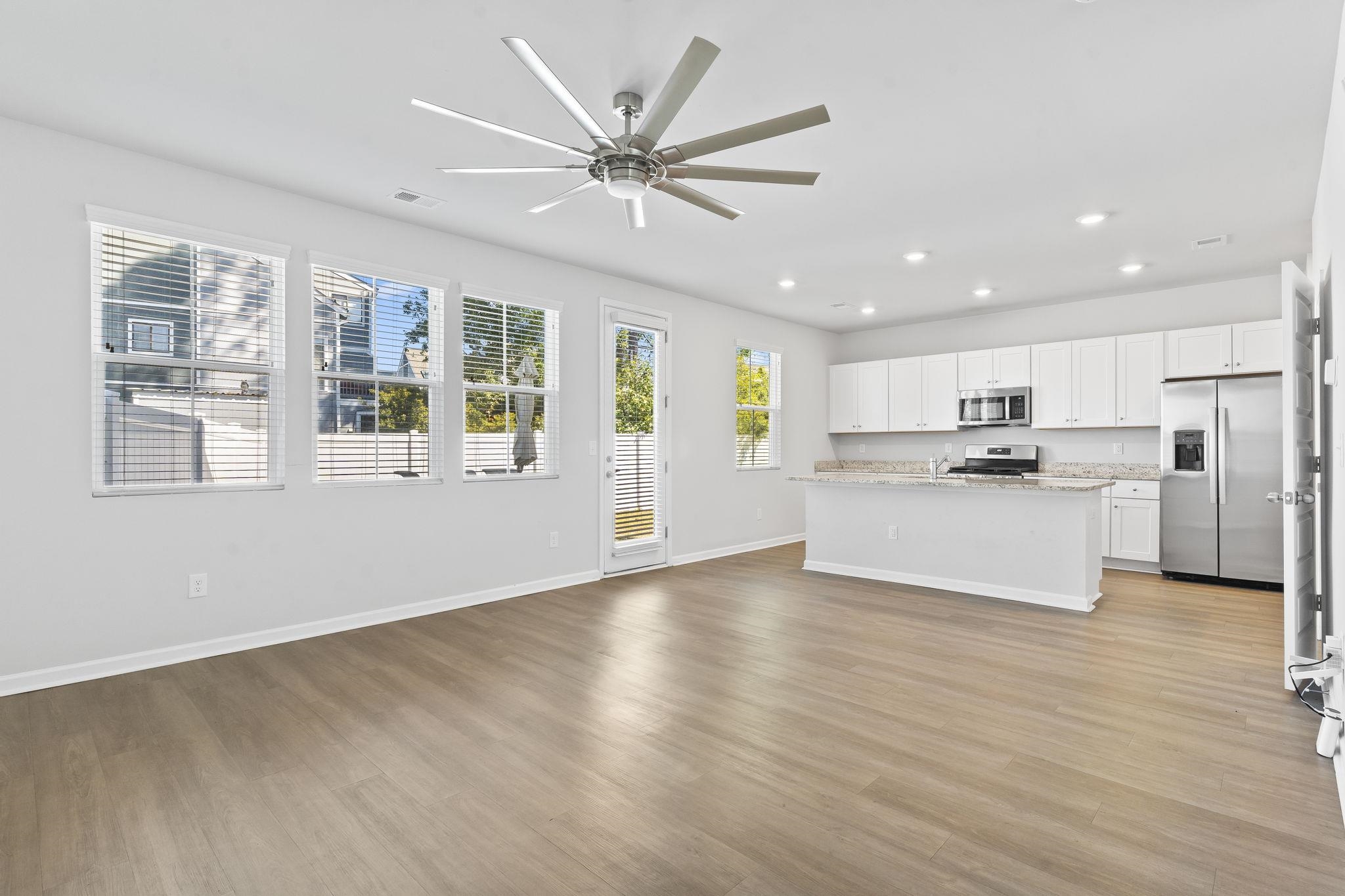 78 S Reindeer Rd. Property Photo 8