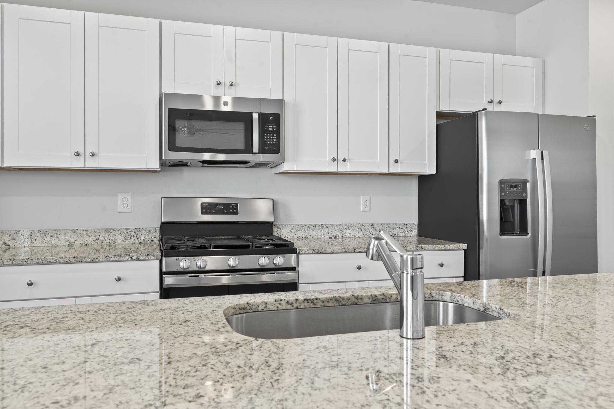 78 S Reindeer Rd. Property Photo 11