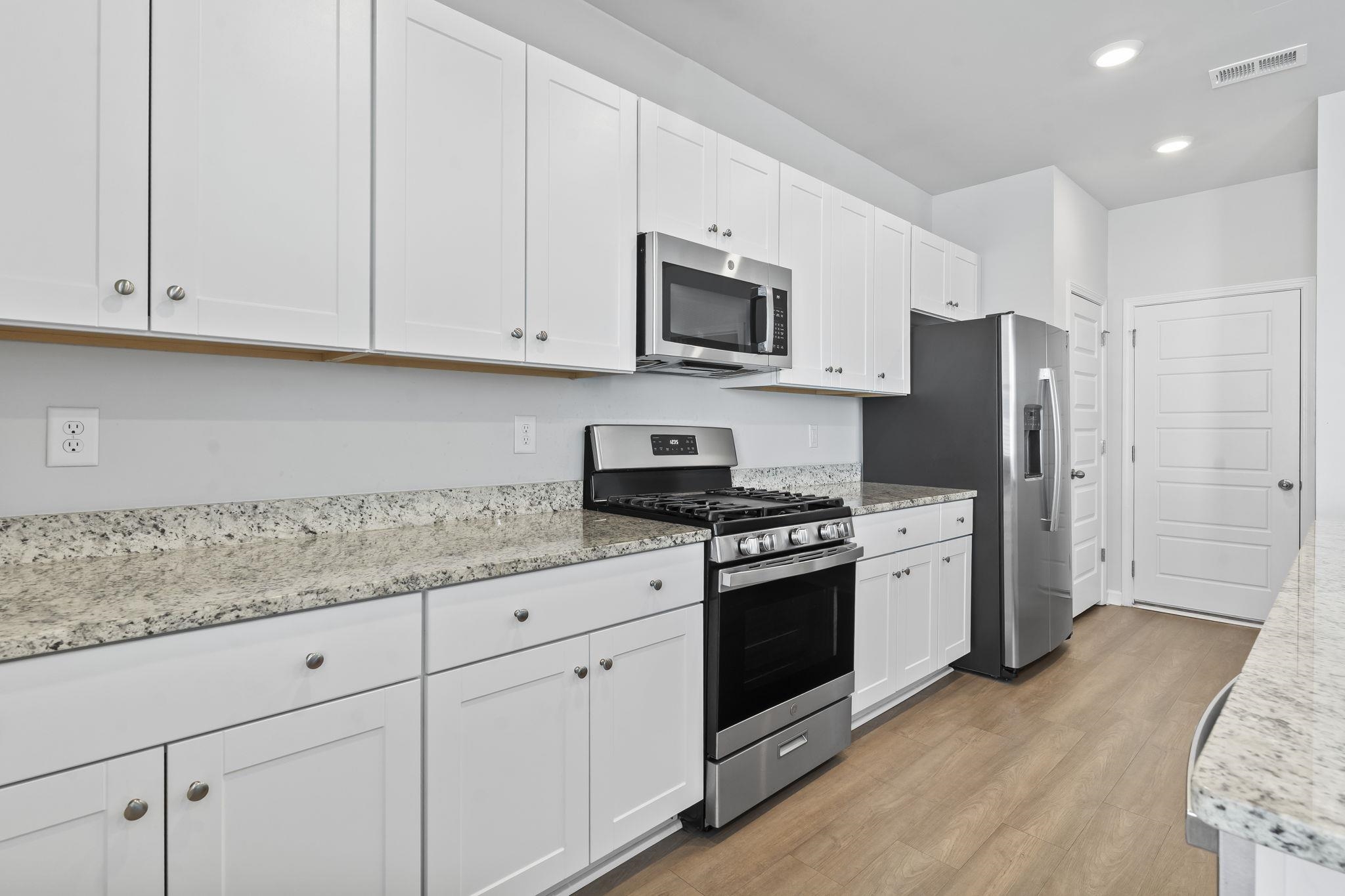 78 S Reindeer Rd. Property Photo 12