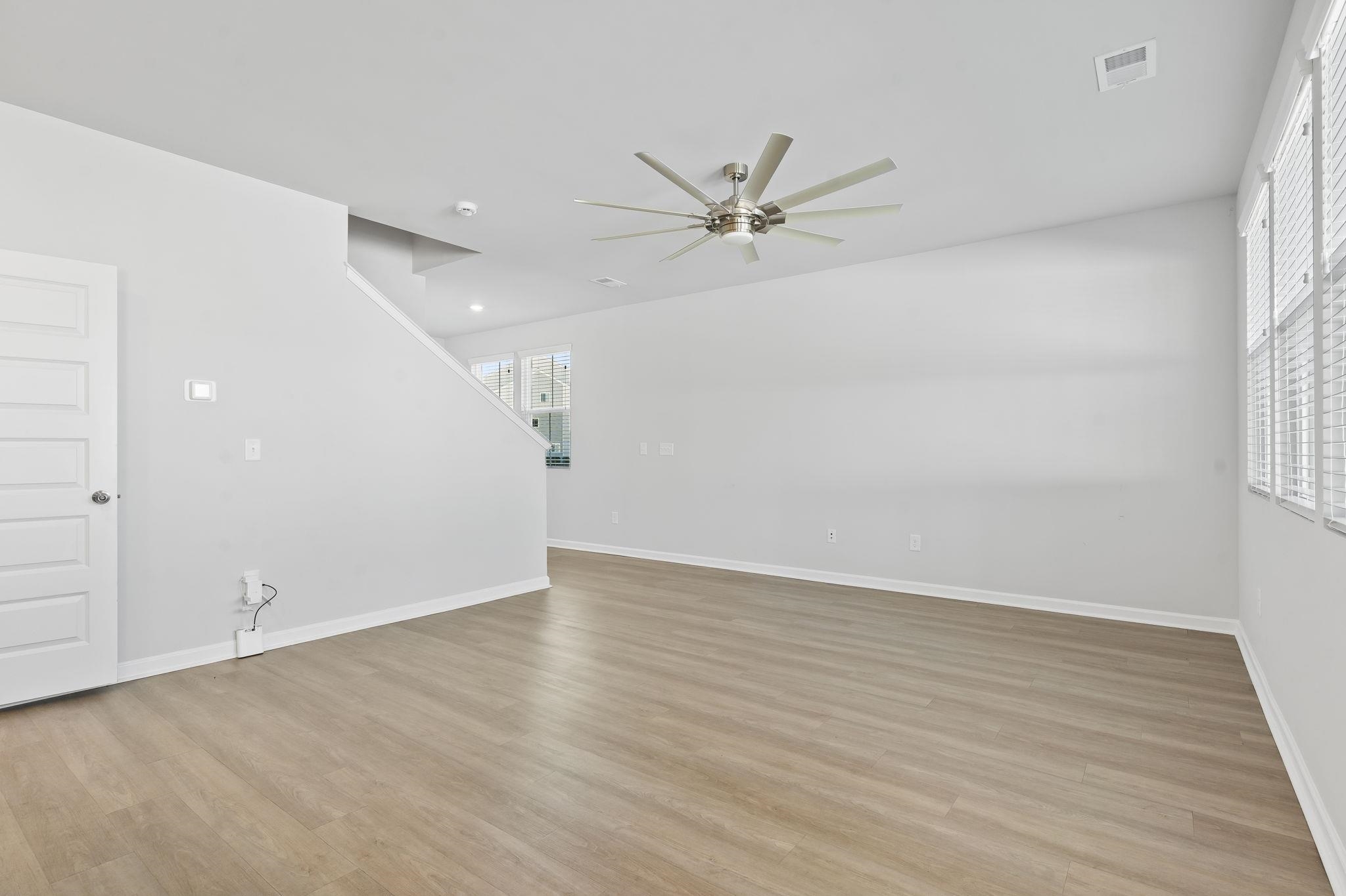 78 S Reindeer Rd. Property Photo 14