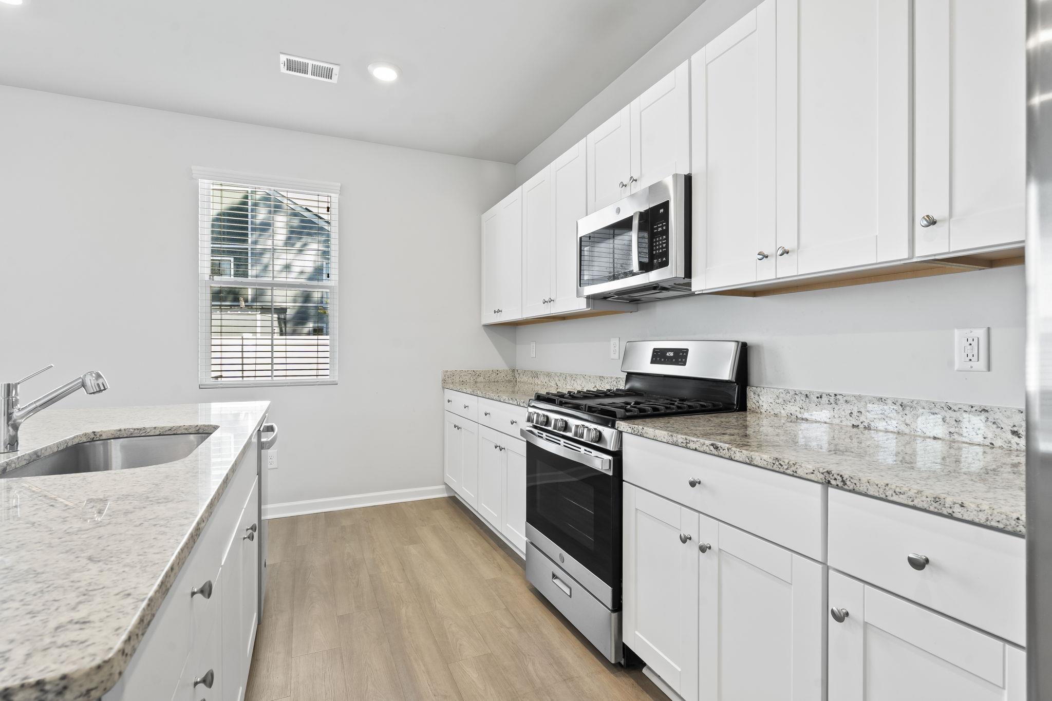 78 S Reindeer Rd. Property Photo 16