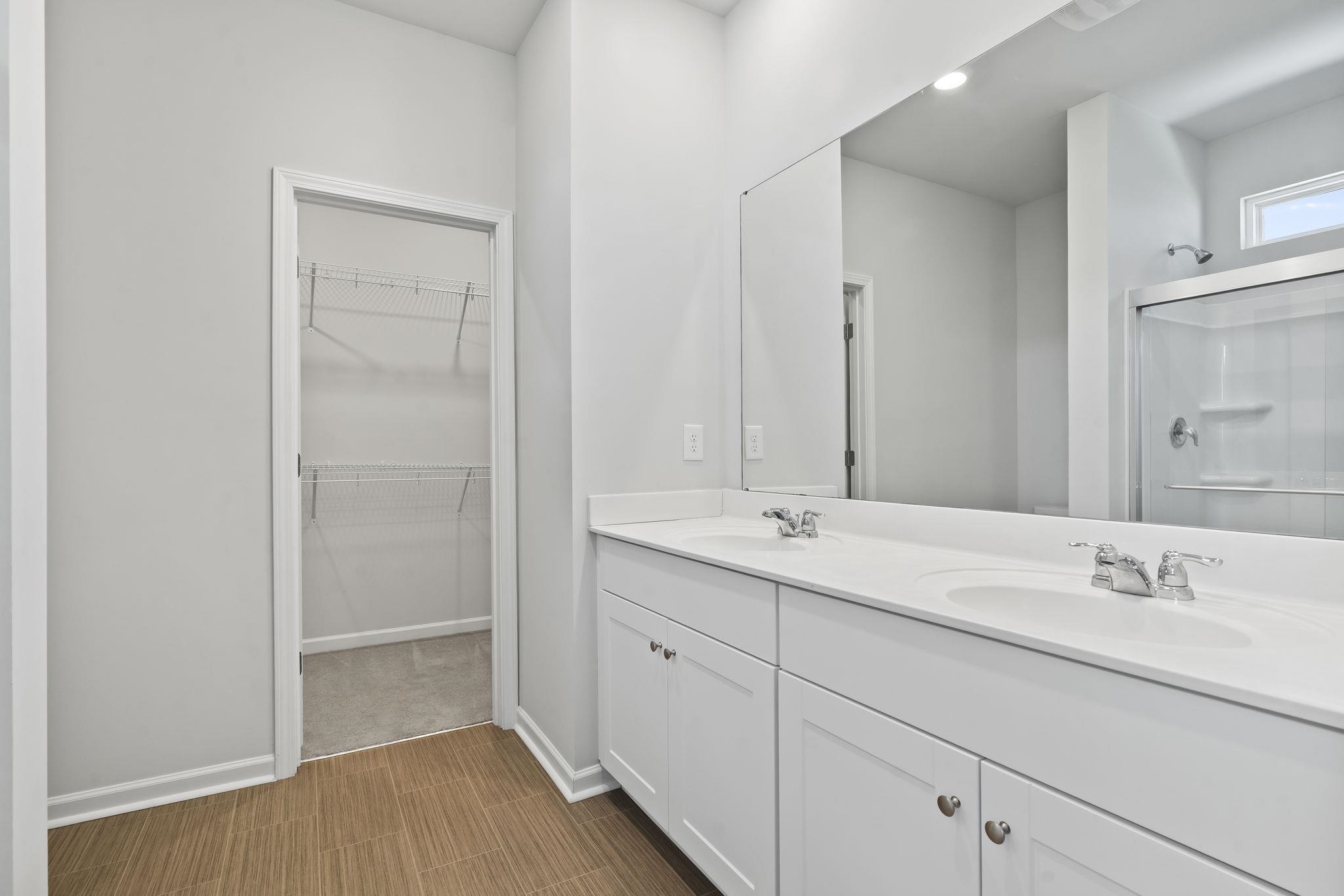 78 S Reindeer Rd. Property Photo 28