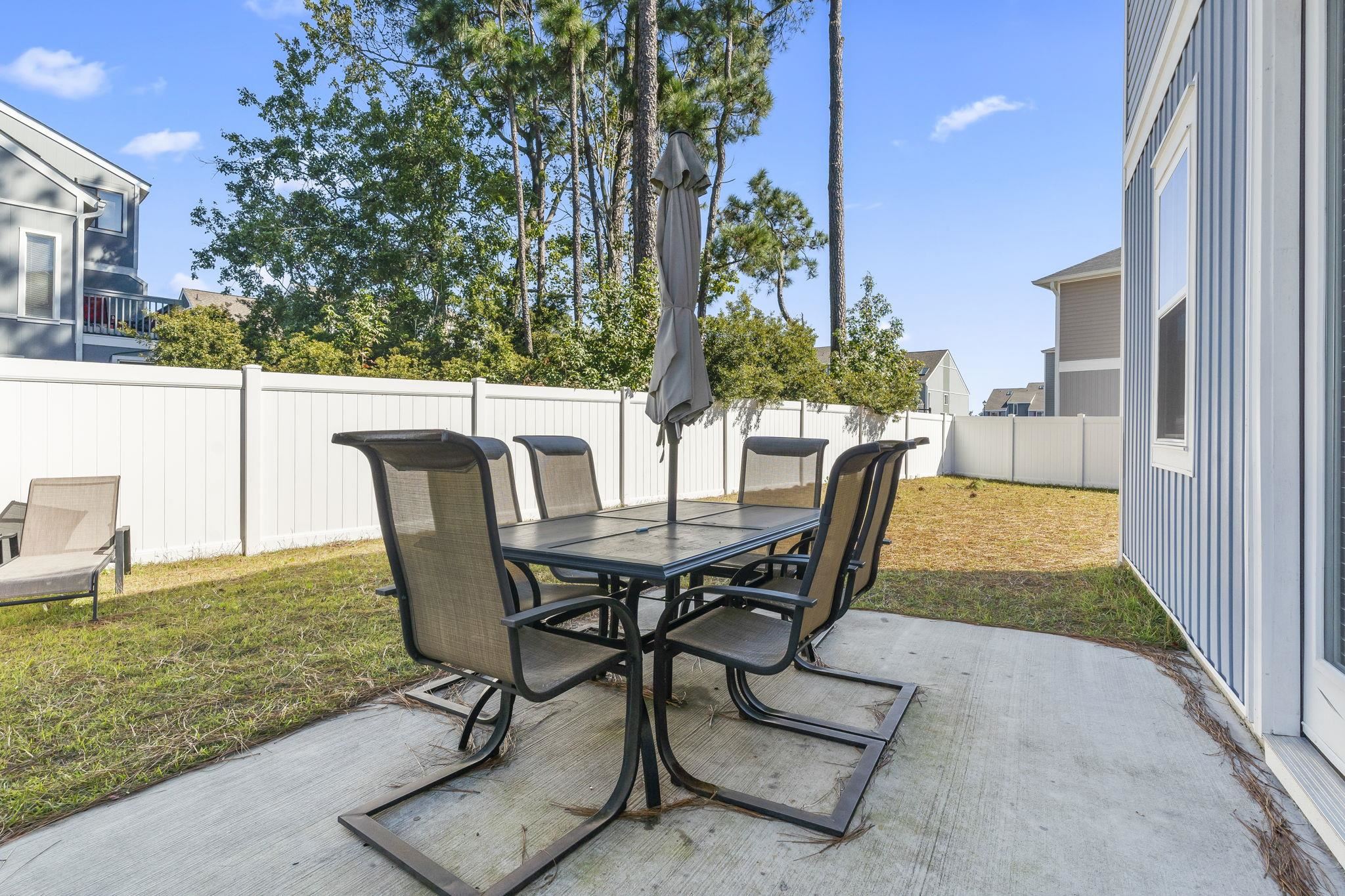 78 S Reindeer Rd. Property Photo 32
