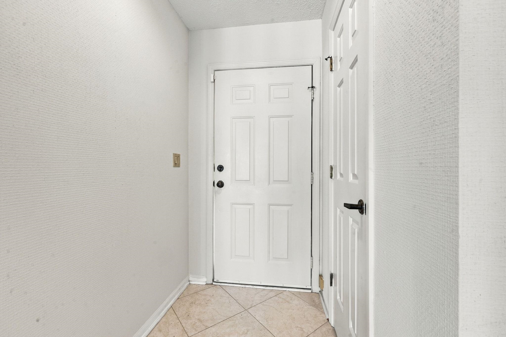 3809 Masters Ct. Property Photo 6