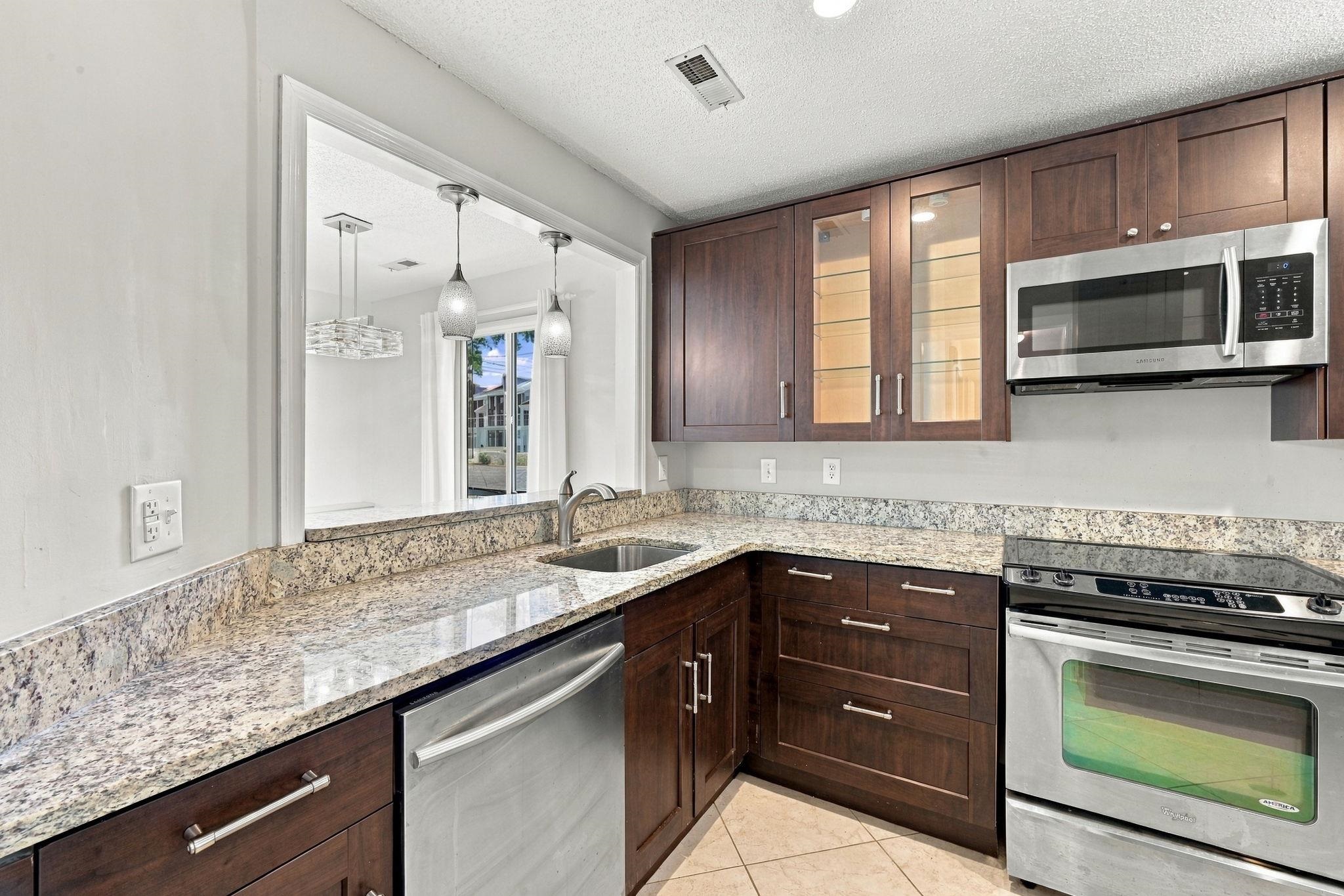 3809 Masters Ct. Property Photo 7