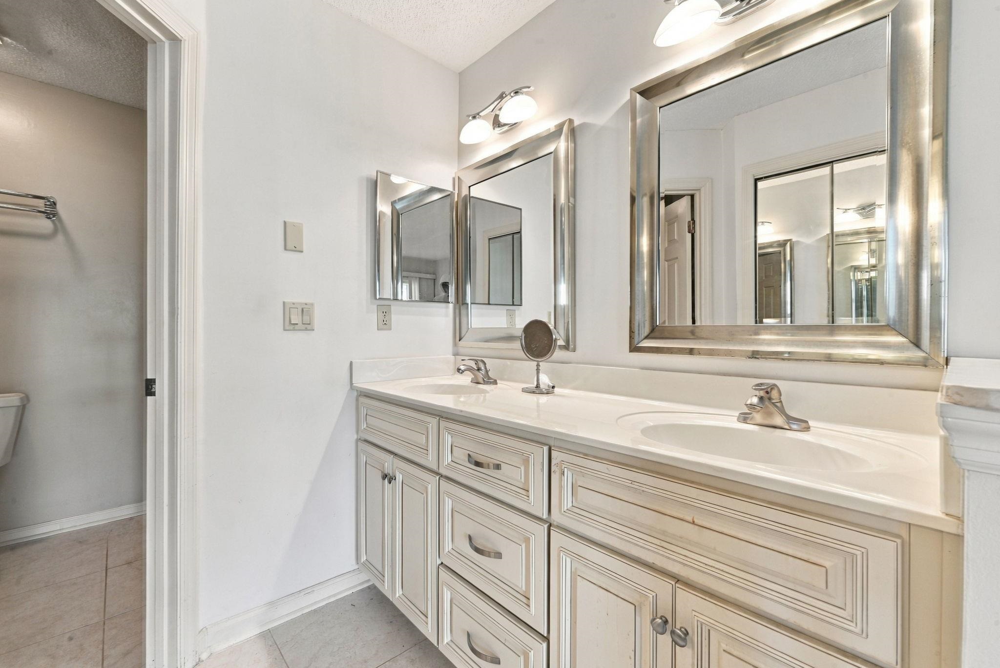 3809 Masters Ct. Property Photo 28
