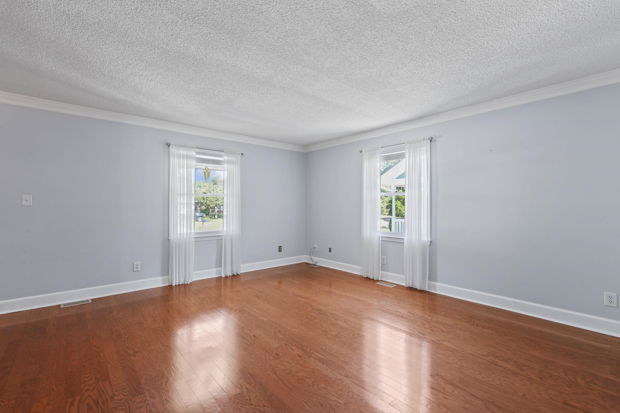 5518 Springs Ave. Property Photo 7