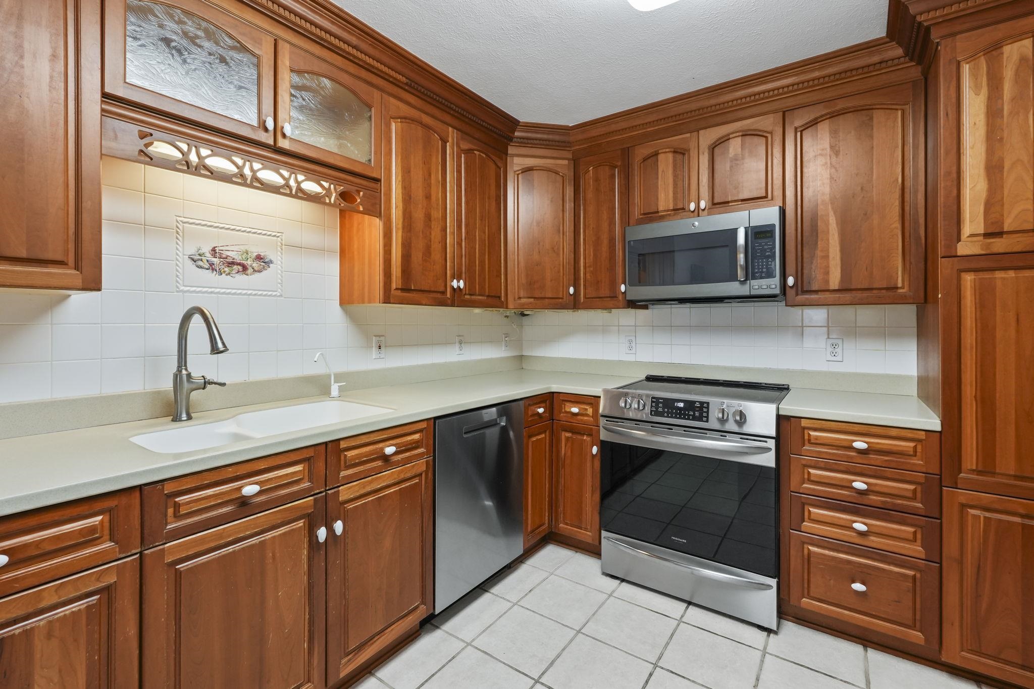 5518 Springs Ave. Property Photo 12