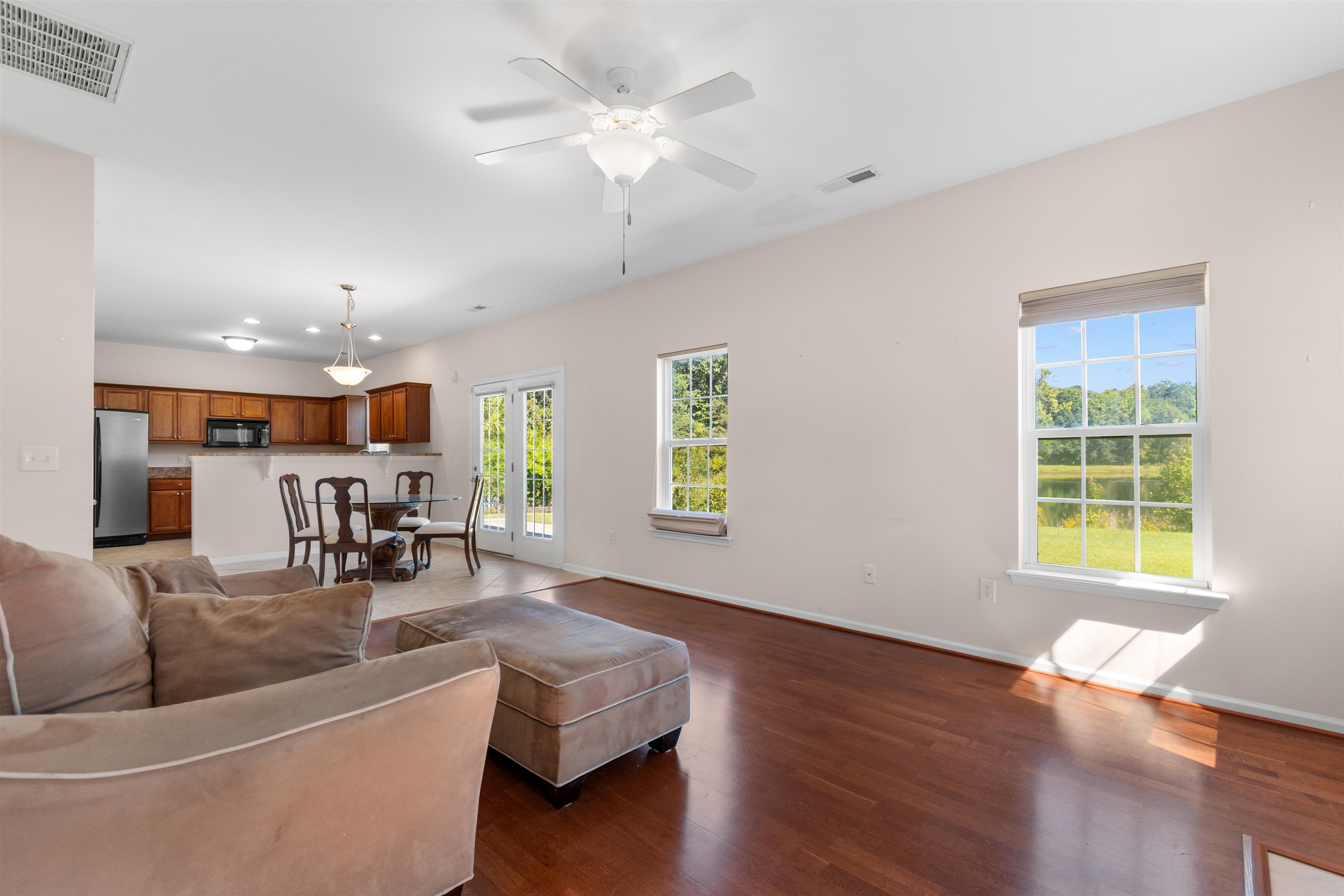 1004 Pecan Grove Blvd. Property Photo 14
