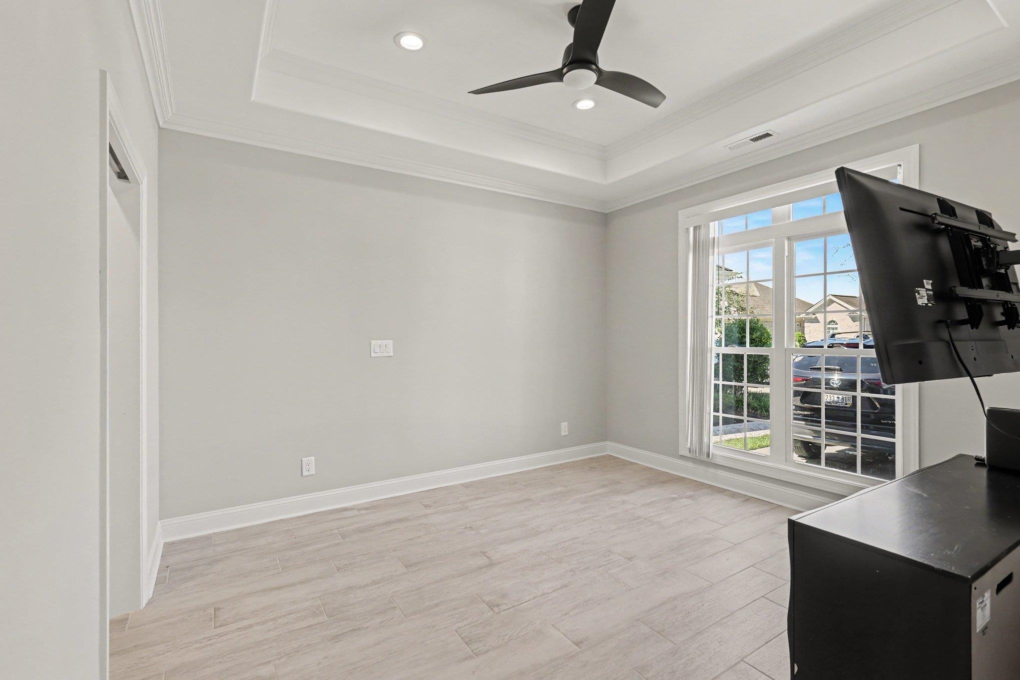 842 Monterrosa Dr. Property Photo 18