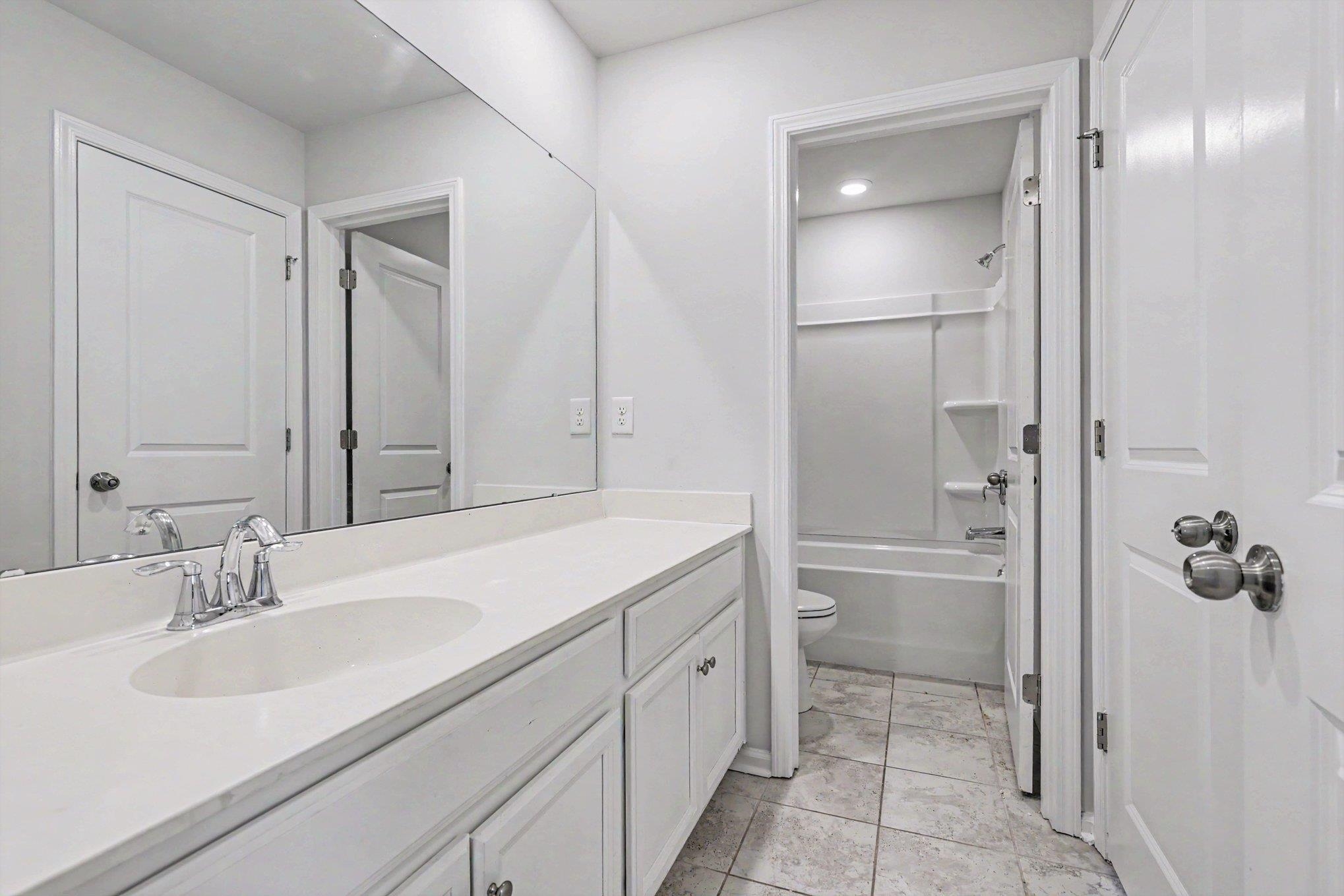 7115 Swansong Circle Property Photo 28