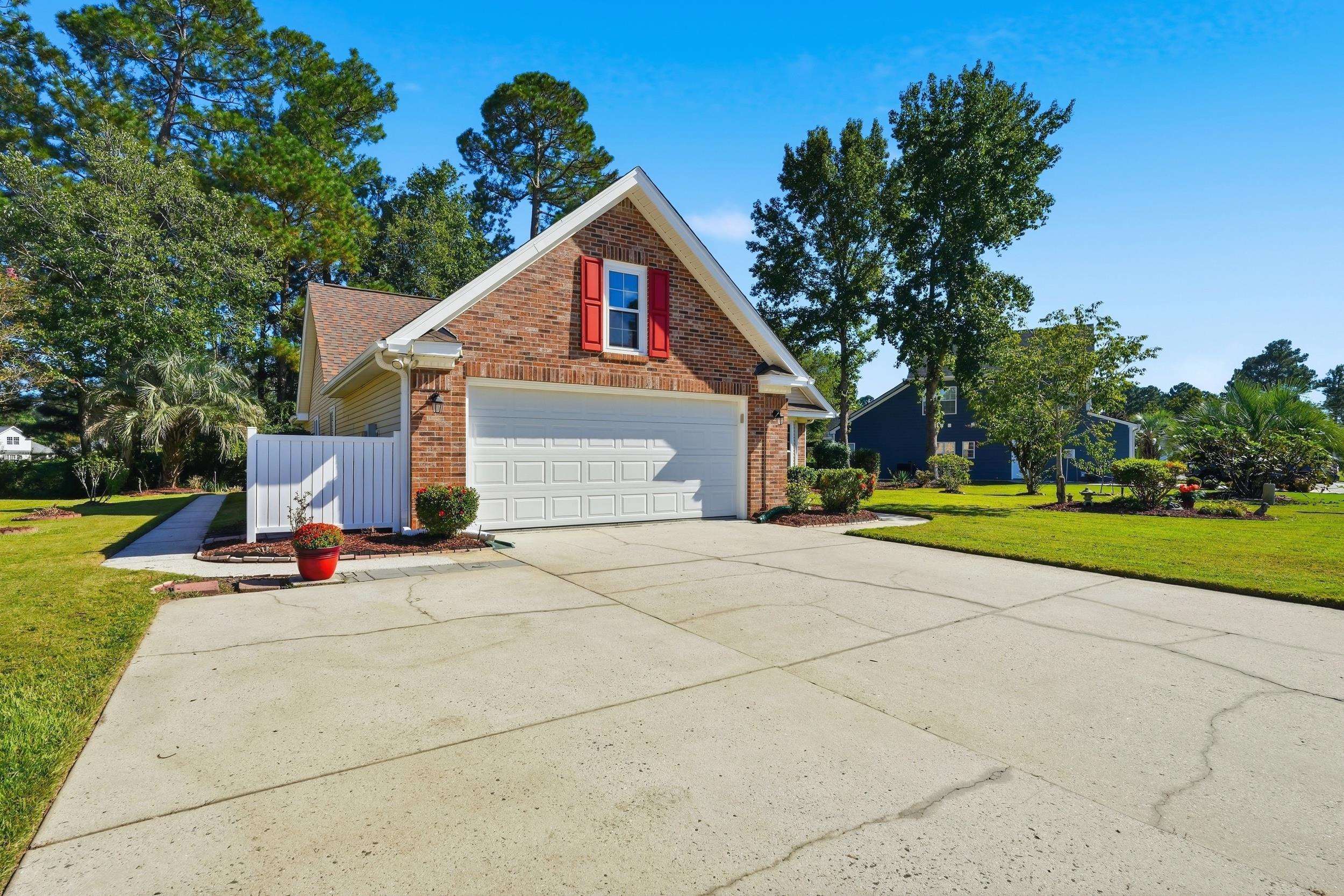1237 Ambling Way Dr. Property Photo 3