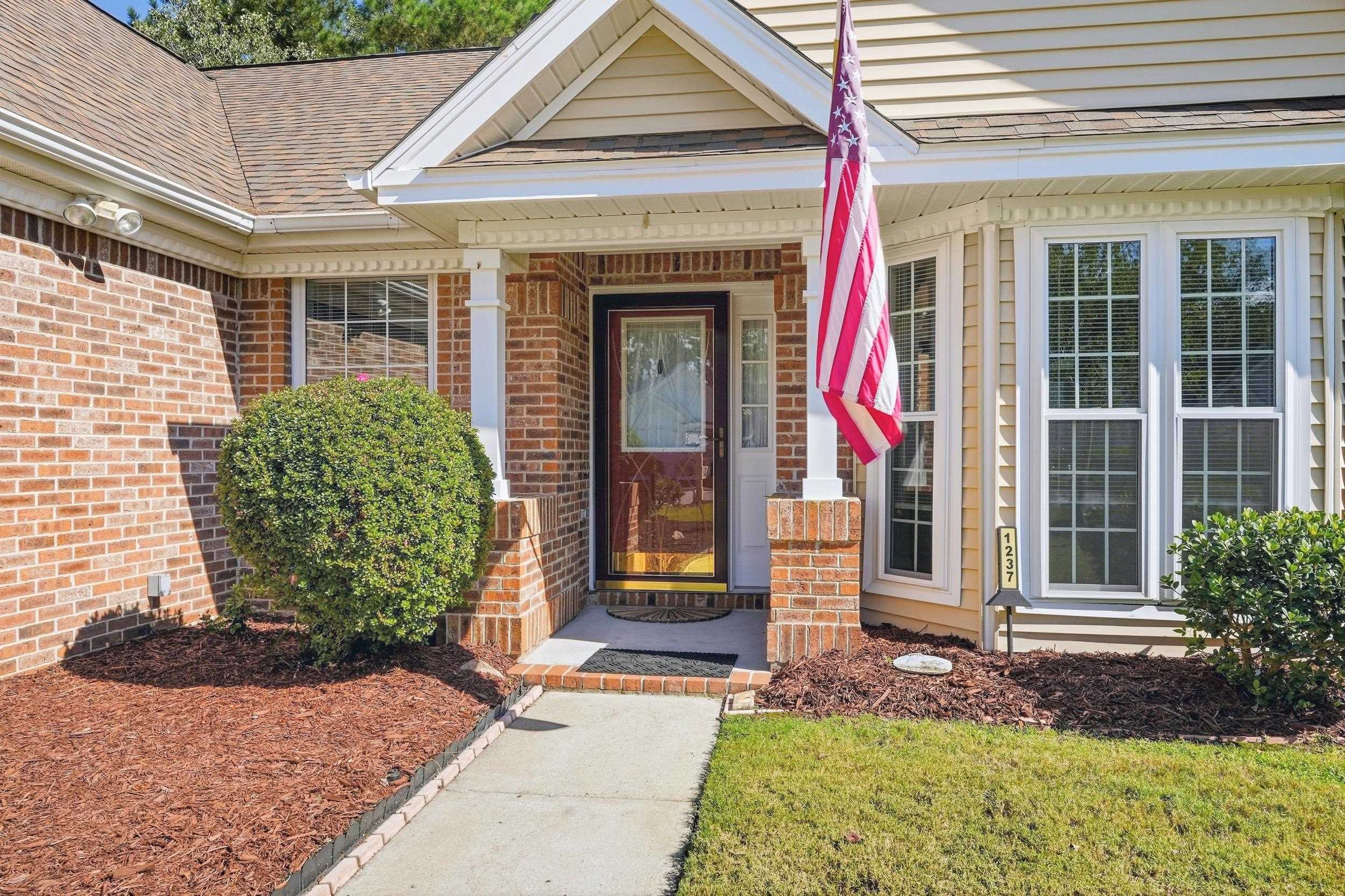1237 Ambling Way Dr. Property Photo 4