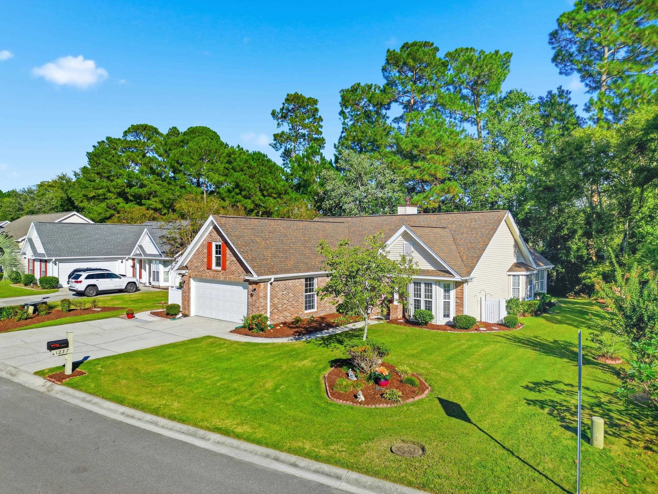 1237 Ambling Way Dr. Property Photo 8