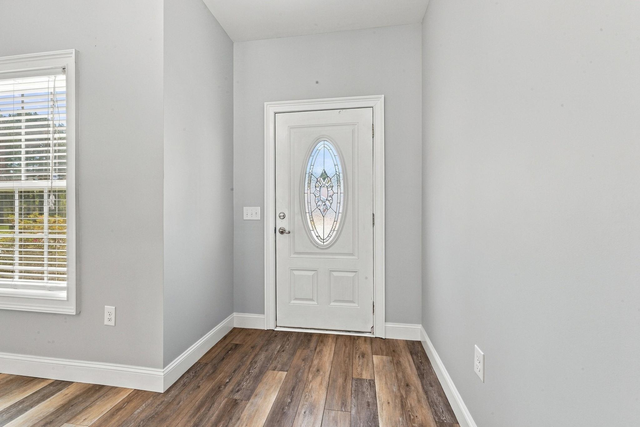518 Irees Way Property Photo 7