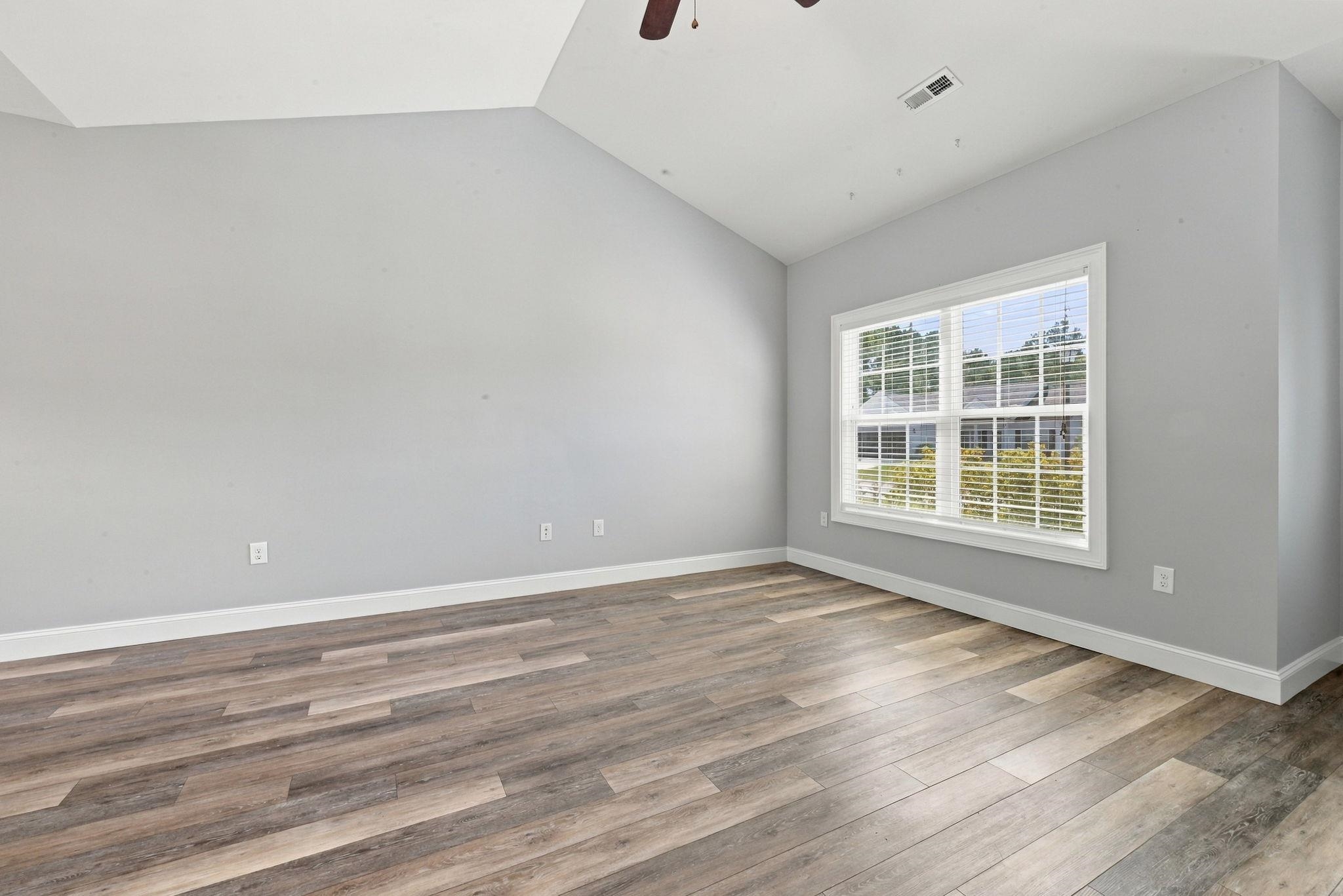 518 Irees Way Property Photo 10