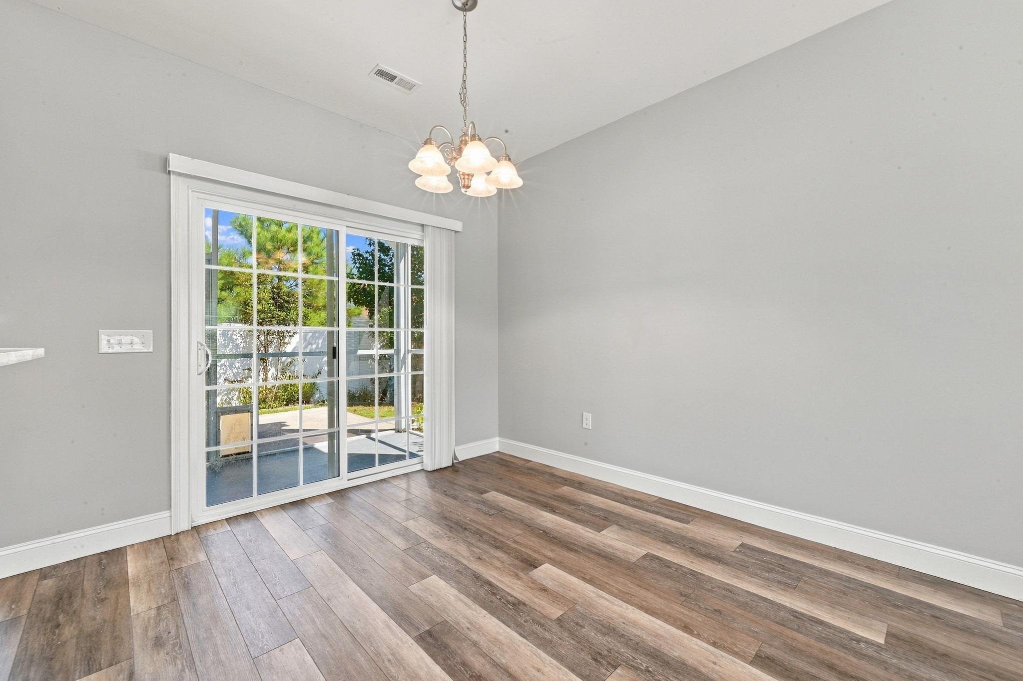 518 Irees Way Property Photo 11