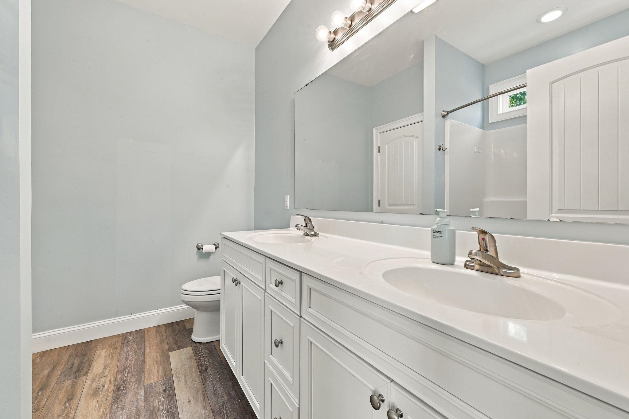 518 Irees Way Property Photo 29