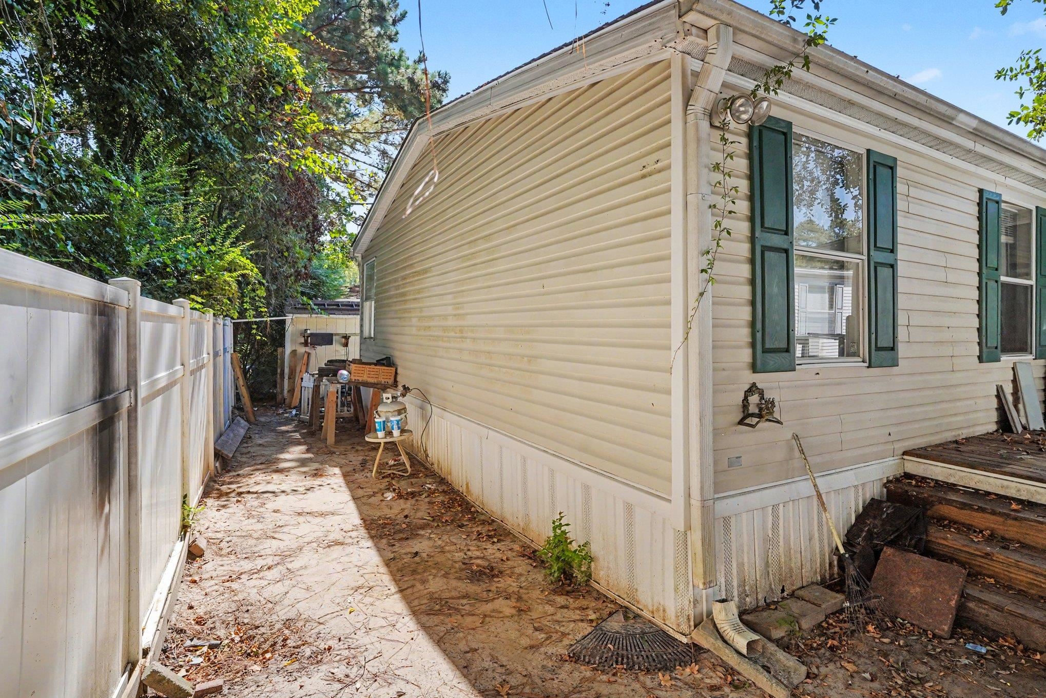 932 Pine Thicket St. Property Photo 22