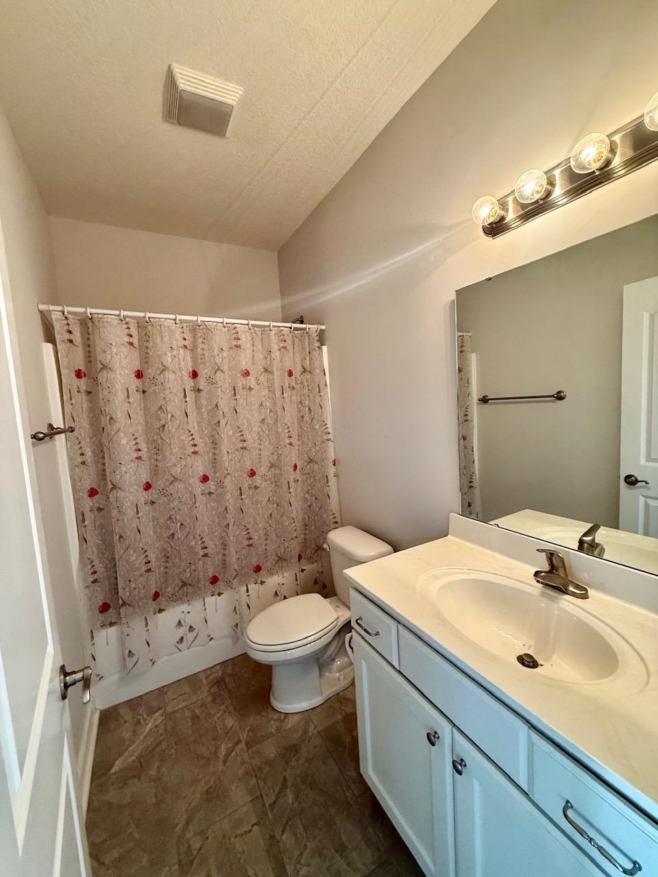 1031 Oglethorpe Dr. Property Photo 13