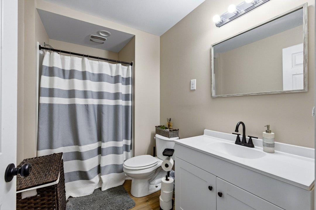 1300 Main St. Property Photo 18