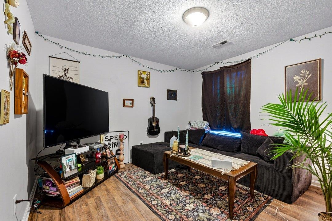 1300 Main St. Property Photo 29