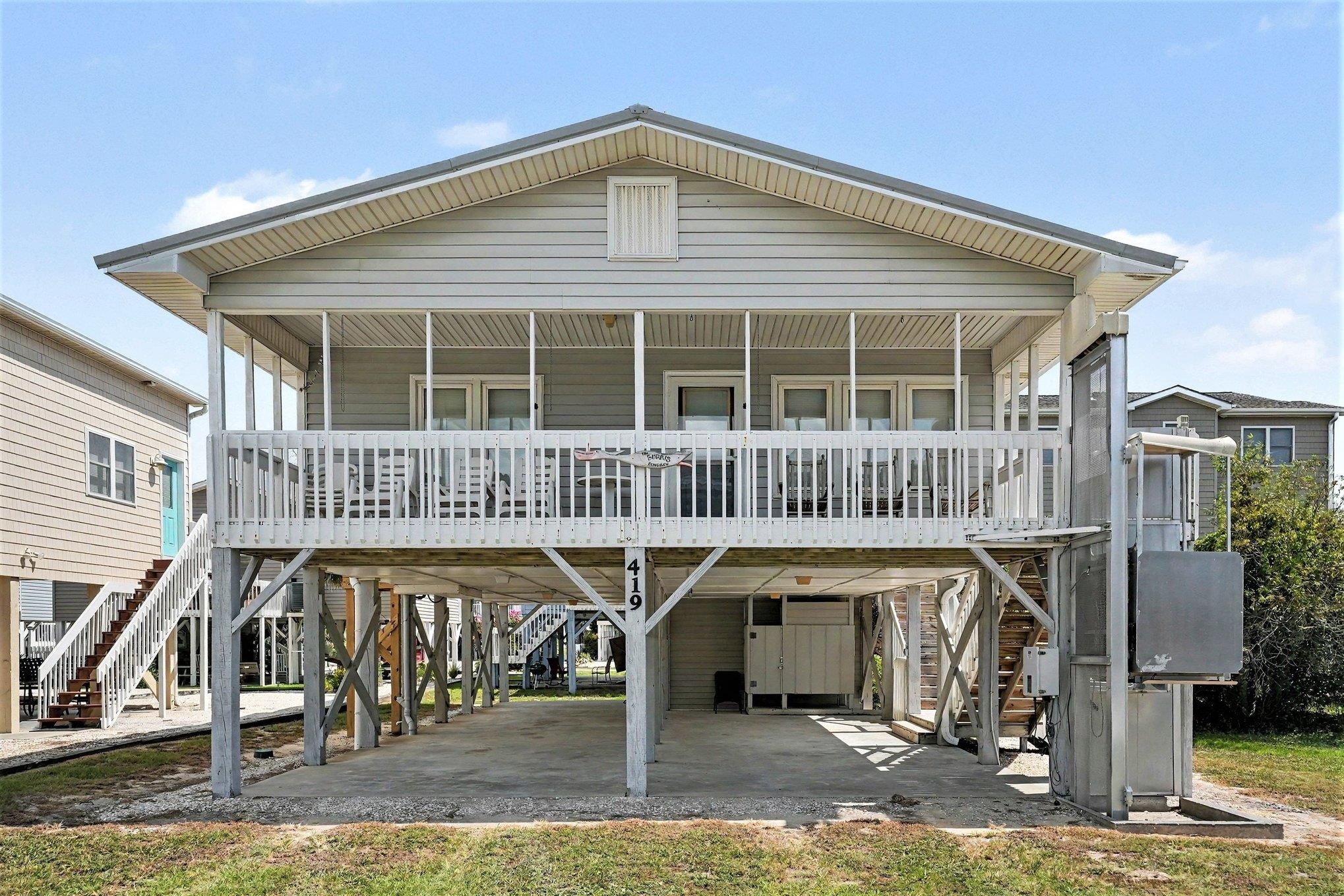 419 1st St. Property Photo 1