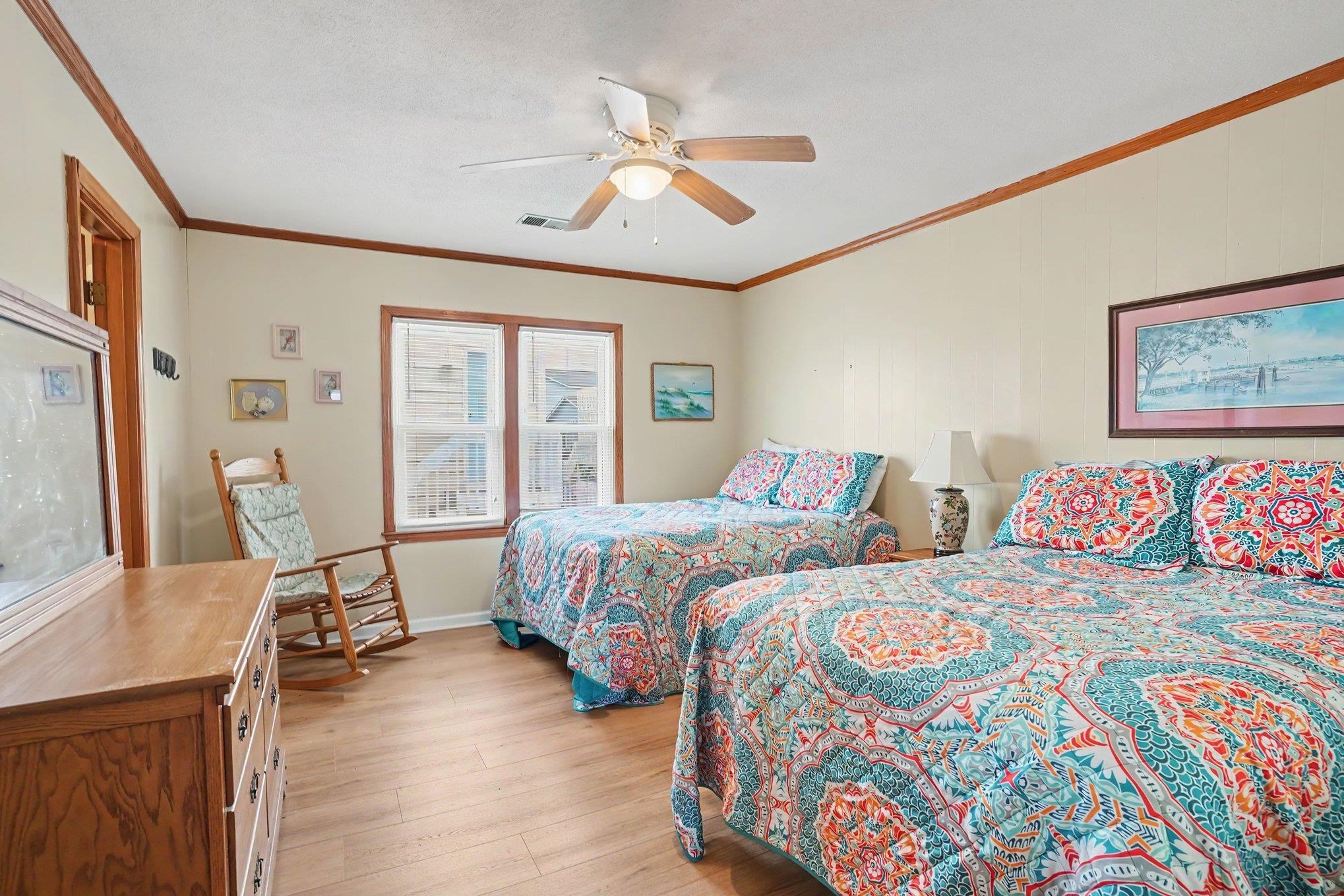 419 1st St. Property Photo 10