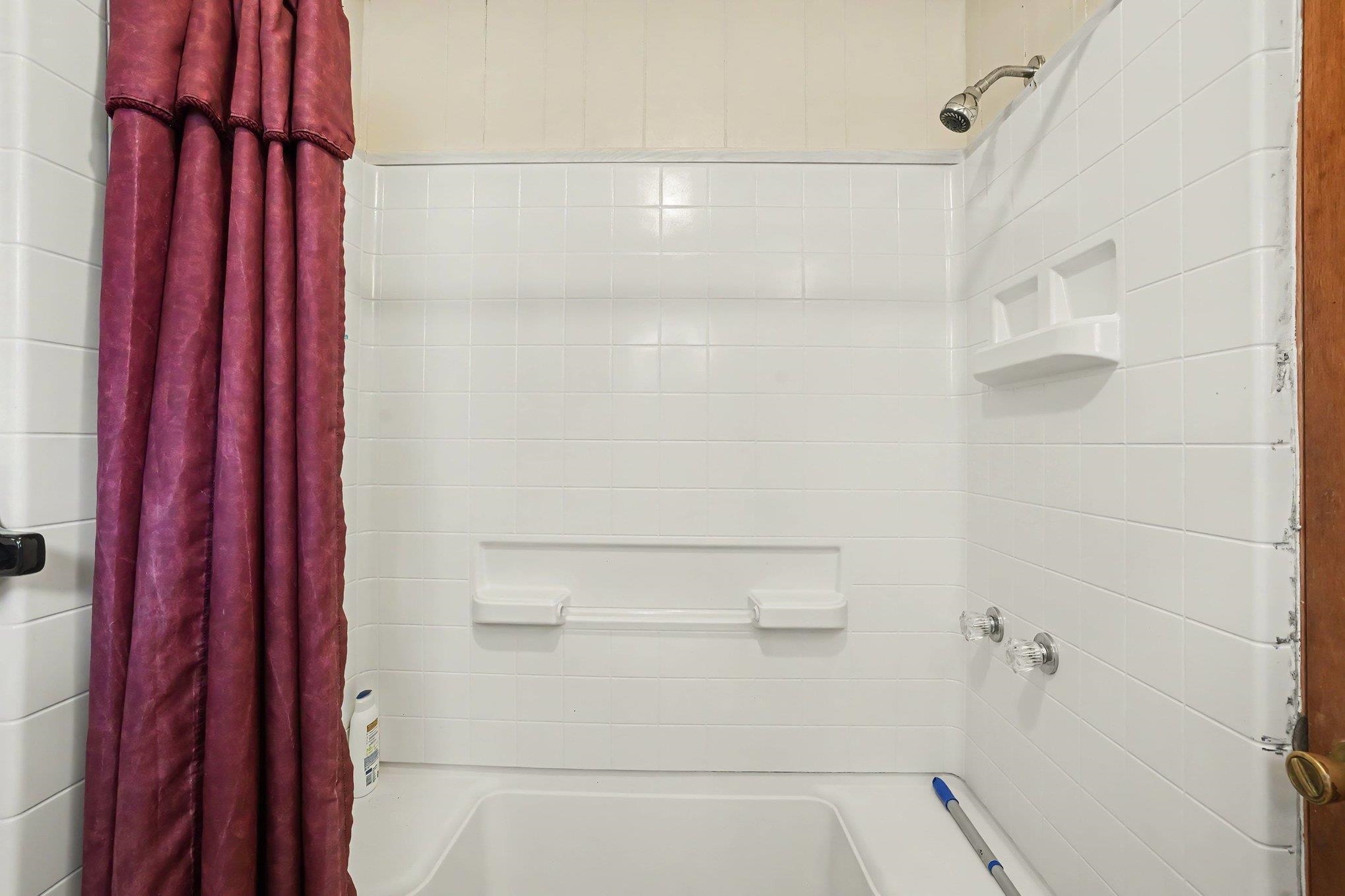 419 1st St. Property Photo 17