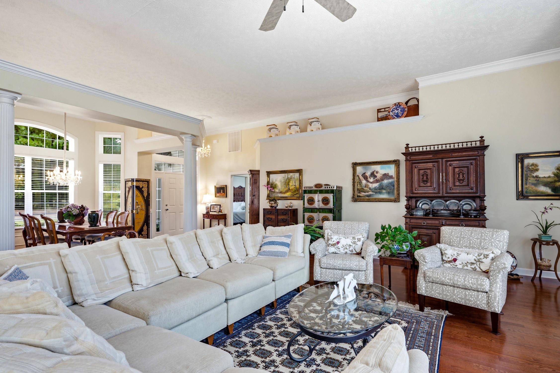 147 Wicklow Dr. Property Photo 10
