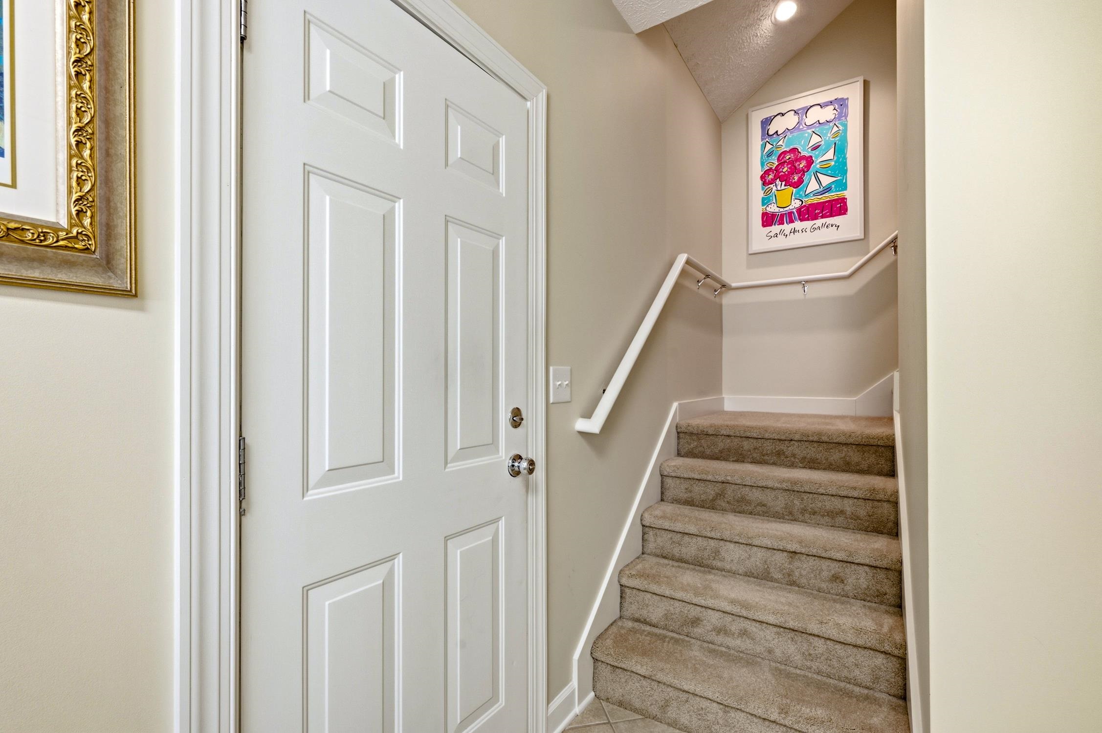 147 Wicklow Dr. Property Photo 30