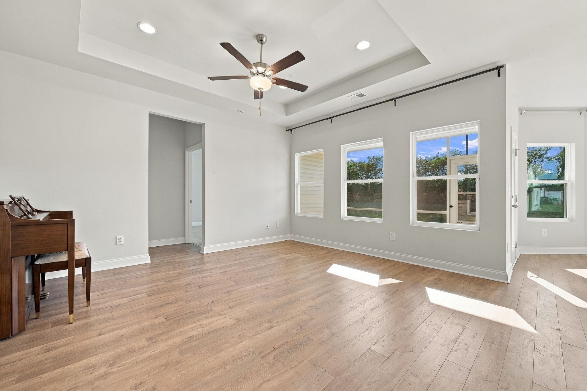 2823 Spain Ln. Property Photo 8
