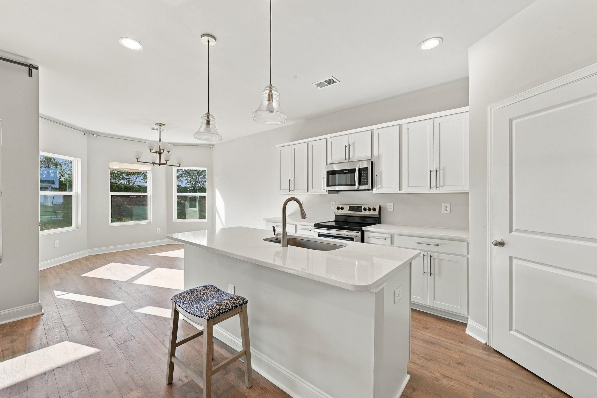 2823 Spain Ln. Property Photo 12