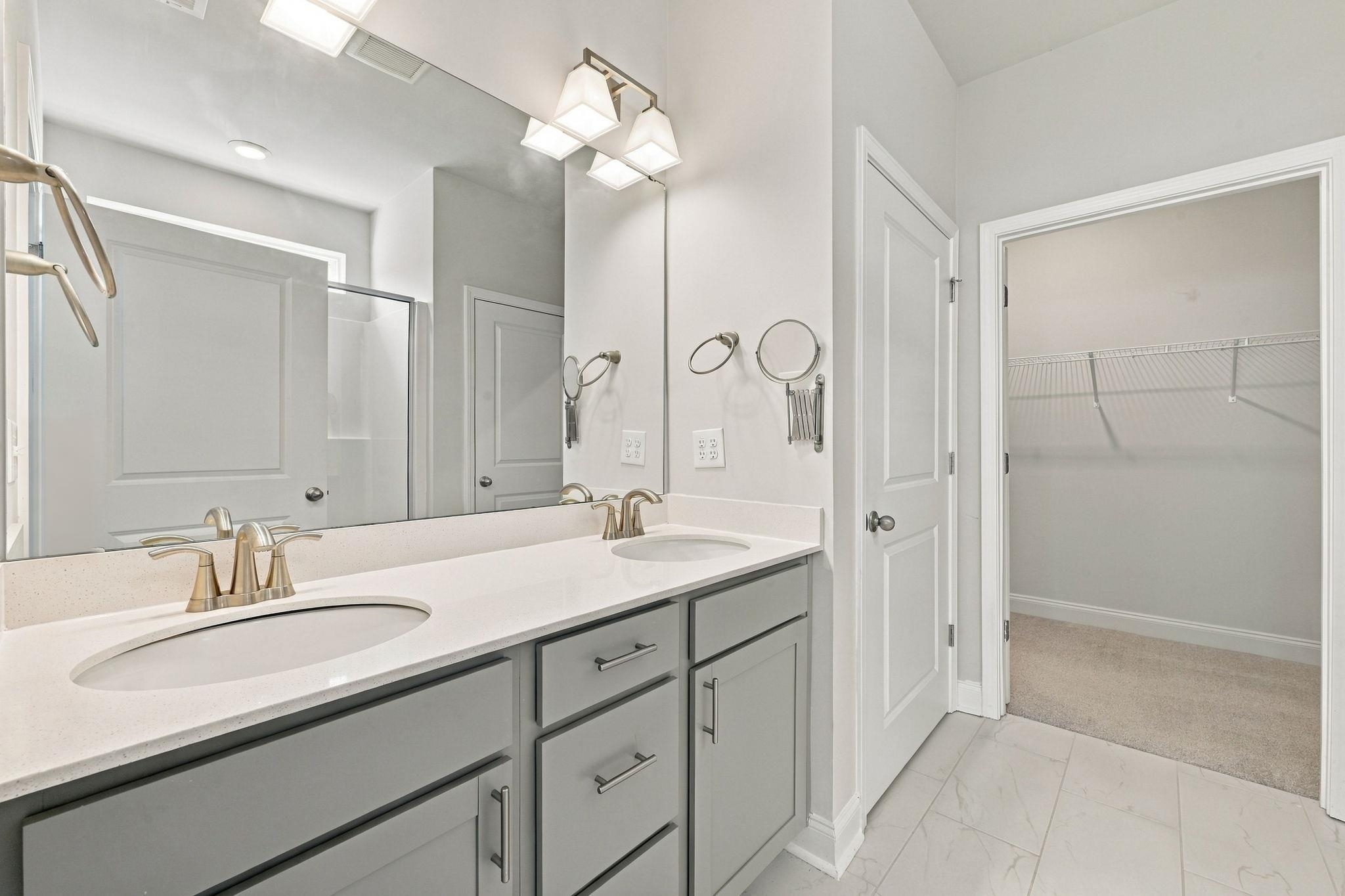 2823 Spain Ln. Property Photo 19