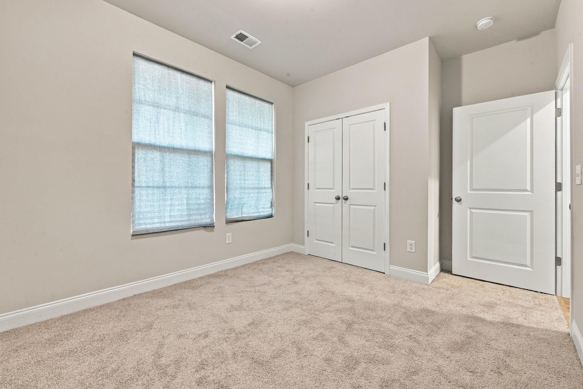2823 Spain Ln. Property Photo 25