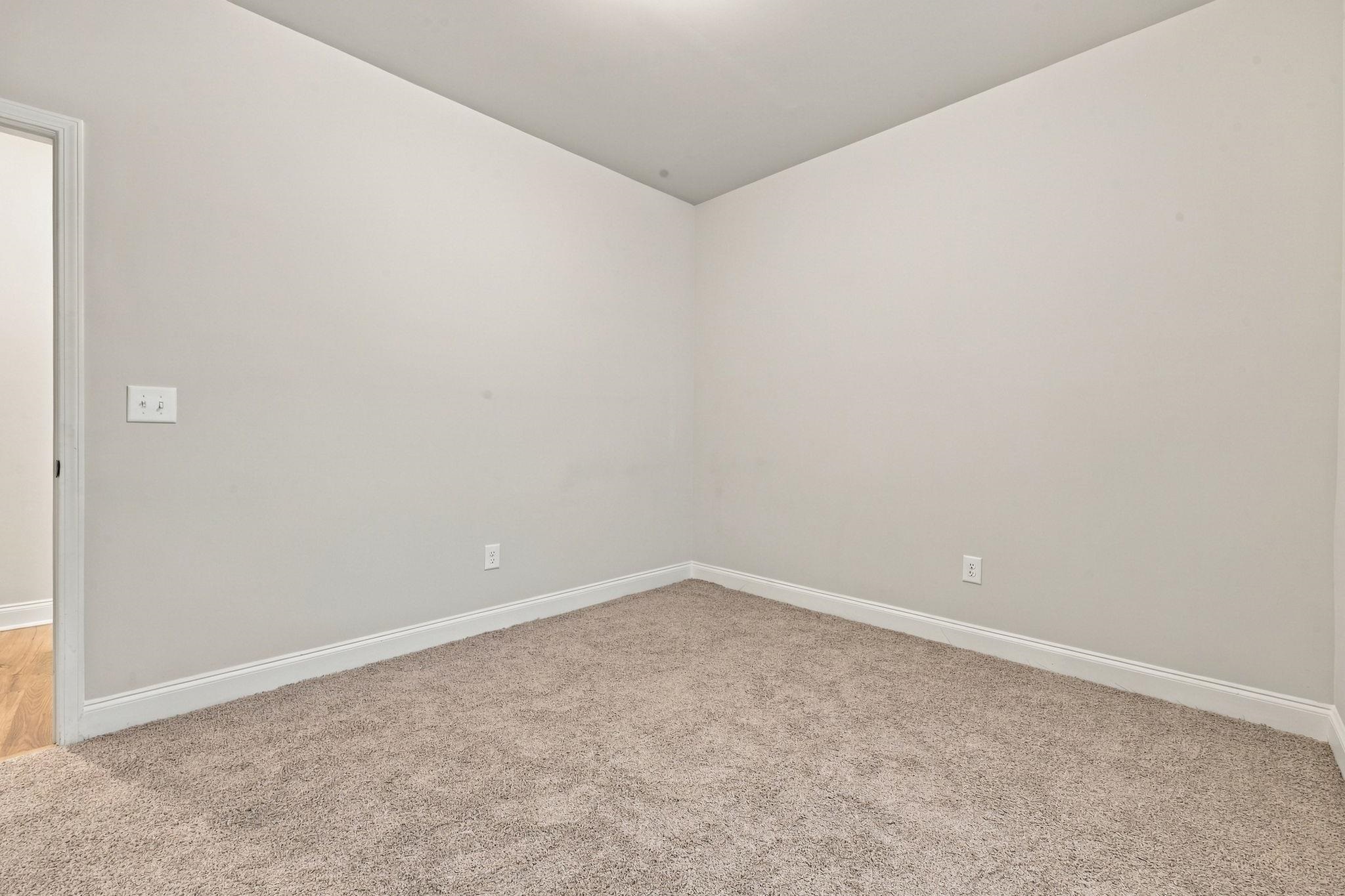 2823 Spain Ln. Property Photo 32