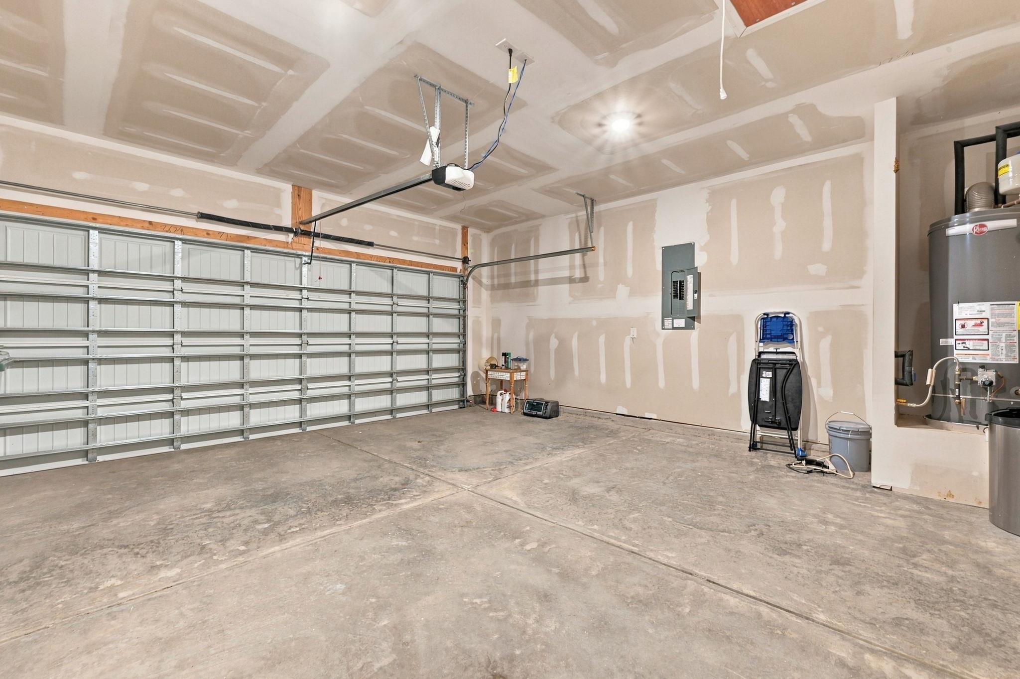 2823 Spain Ln. Property Photo 36