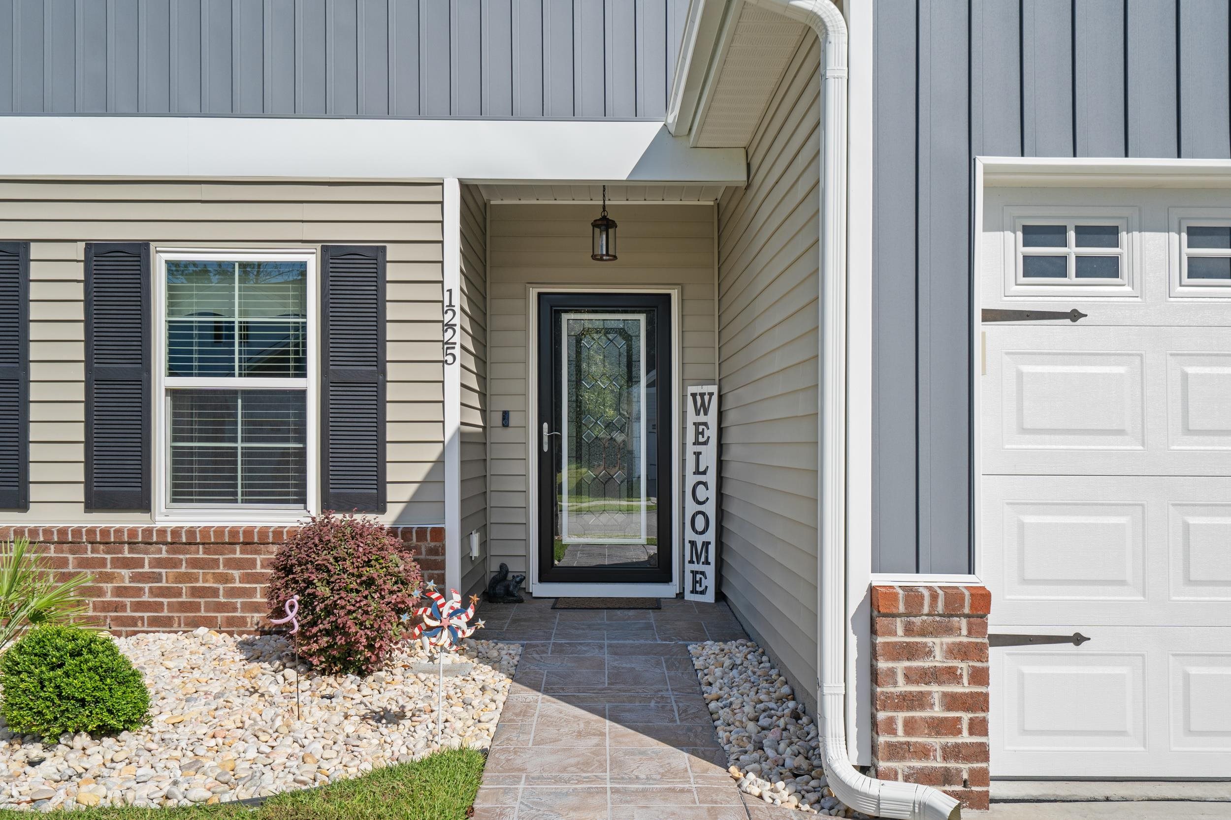 1225 Boswell Ct. Property Photo 5