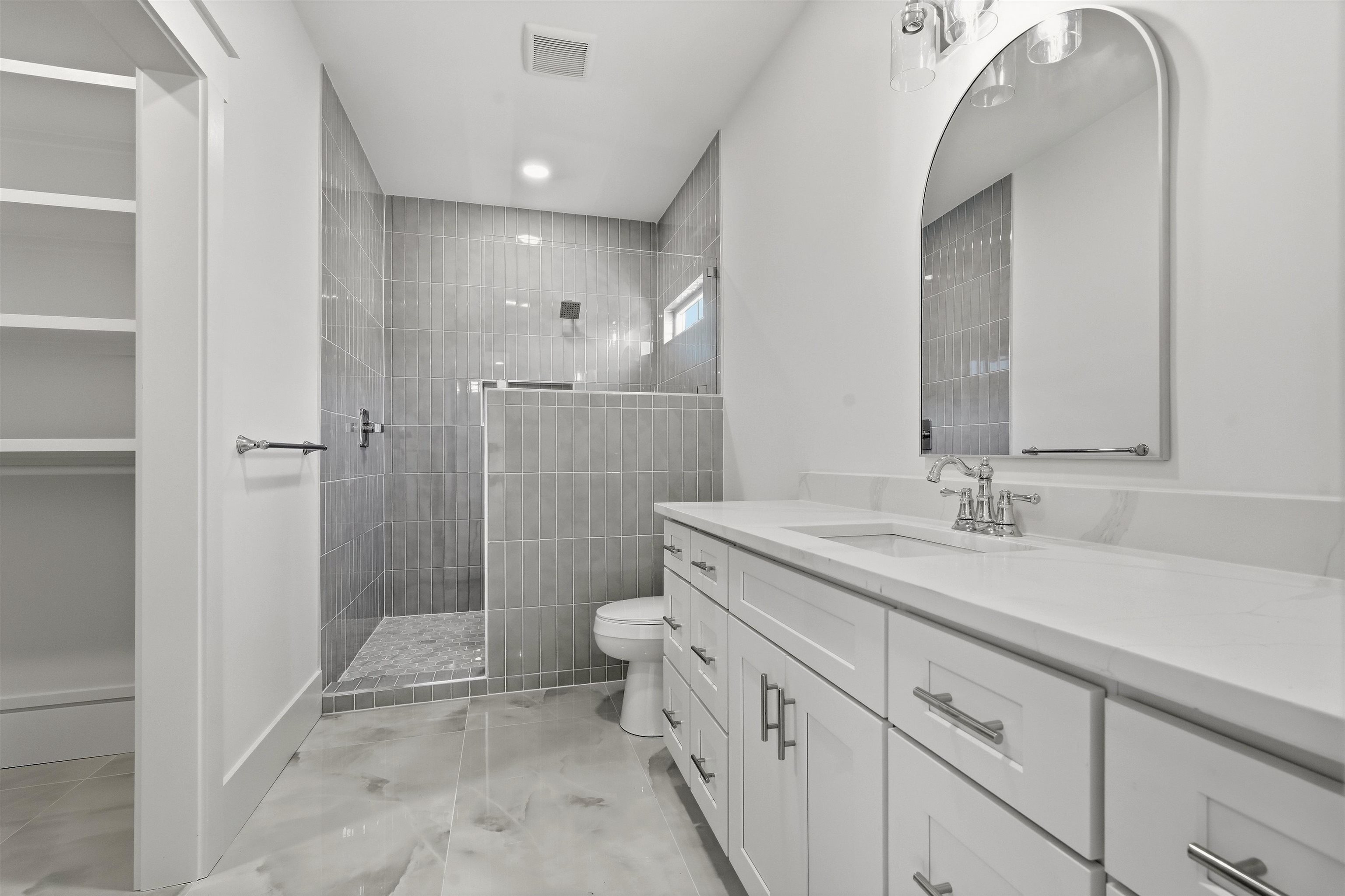 315 West Palms Dr. Property Photo 10